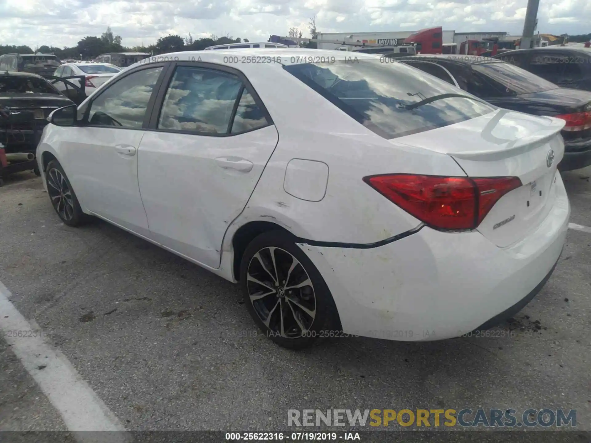 6 Photograph of a damaged car 5YFBURHE5KP868764 TOYOTA COROLLA 2019