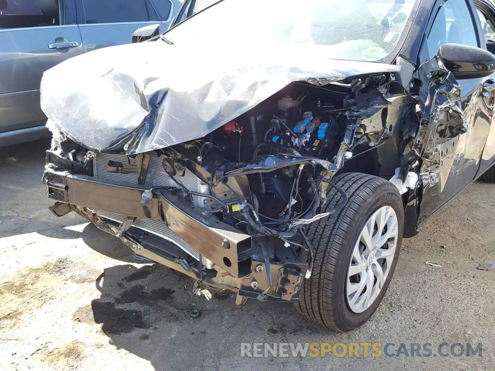 9 Photograph of a damaged car 5YFBURHE5KP869073 TOYOTA COROLLA 2019