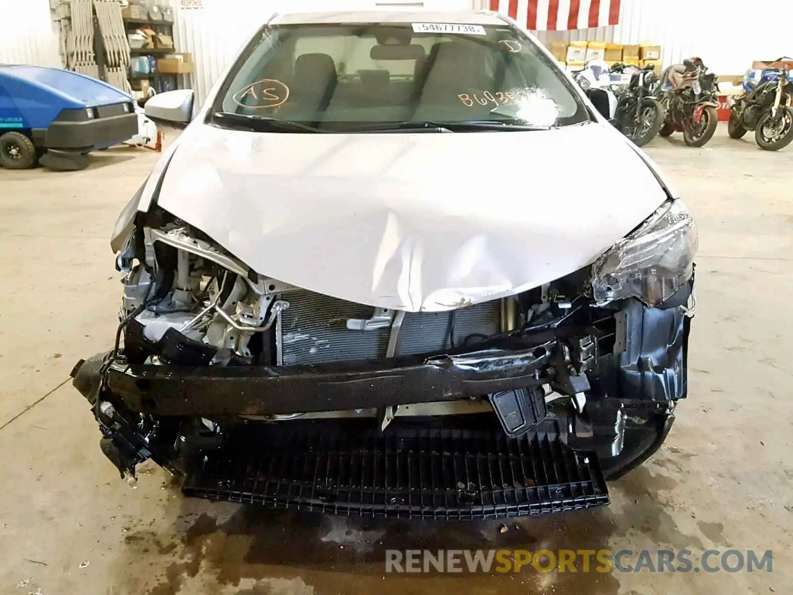 9 Photograph of a damaged car 5YFBURHE5KP869350 TOYOTA COROLLA 2019