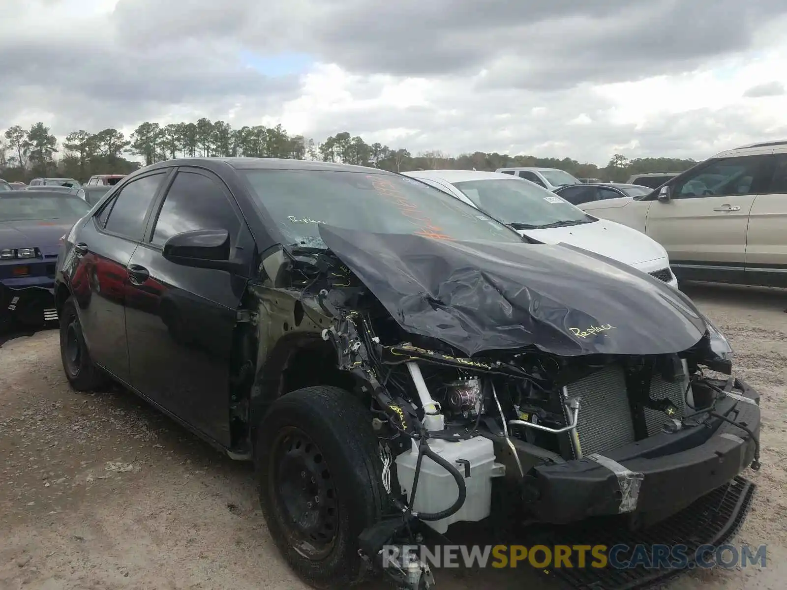 1 Photograph of a damaged car 5YFBURHE5KP870546 TOYOTA COROLLA 2019