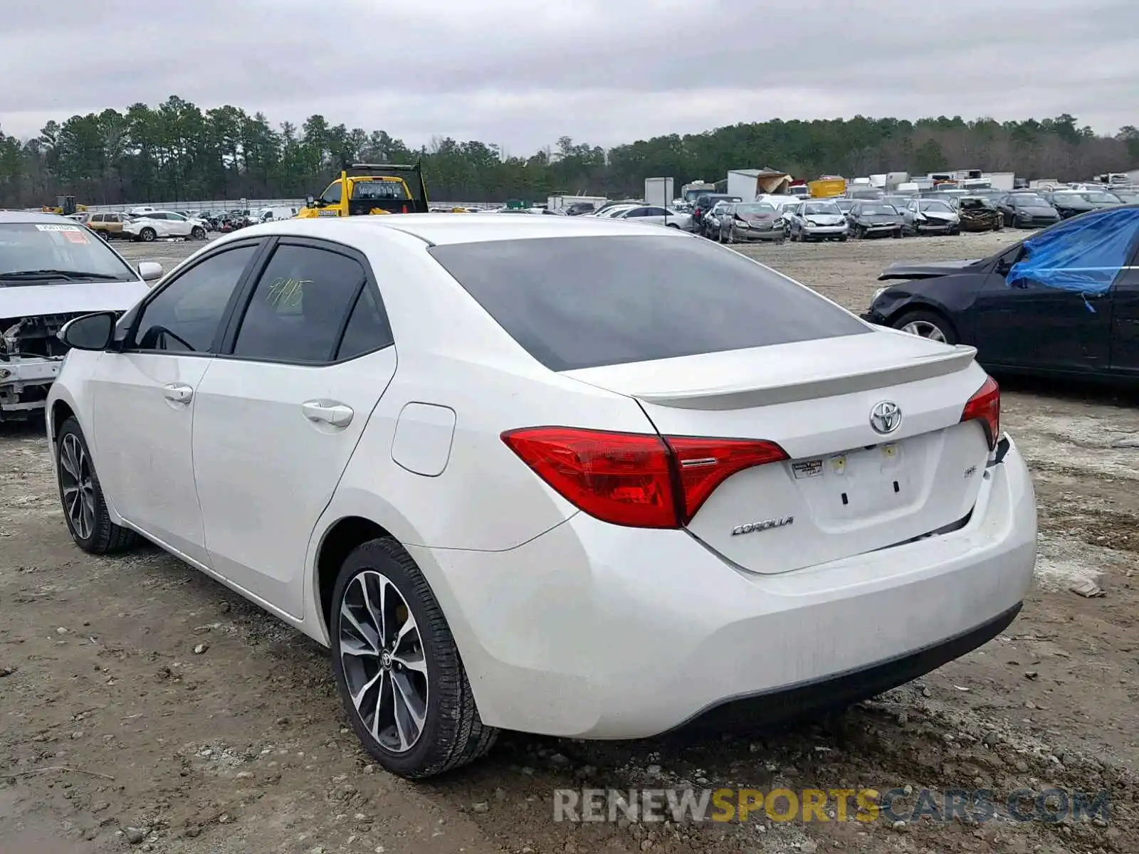 3 Фотография поврежденного автомобиля 5YFBURHE5KP871065 TOYOTA COROLLA 2019