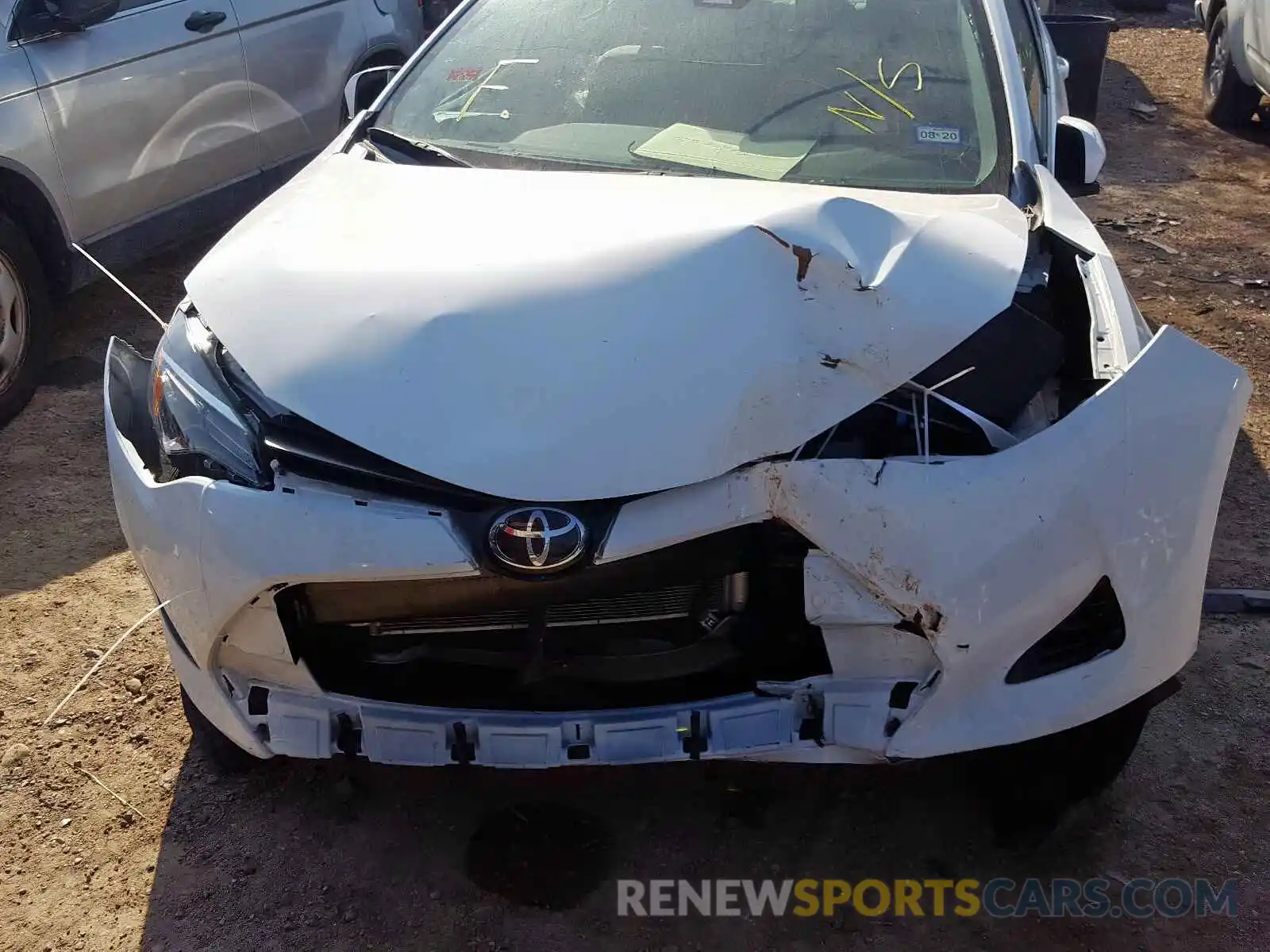 9 Photograph of a damaged car 5YFBURHE5KP872152 TOYOTA COROLLA 2019