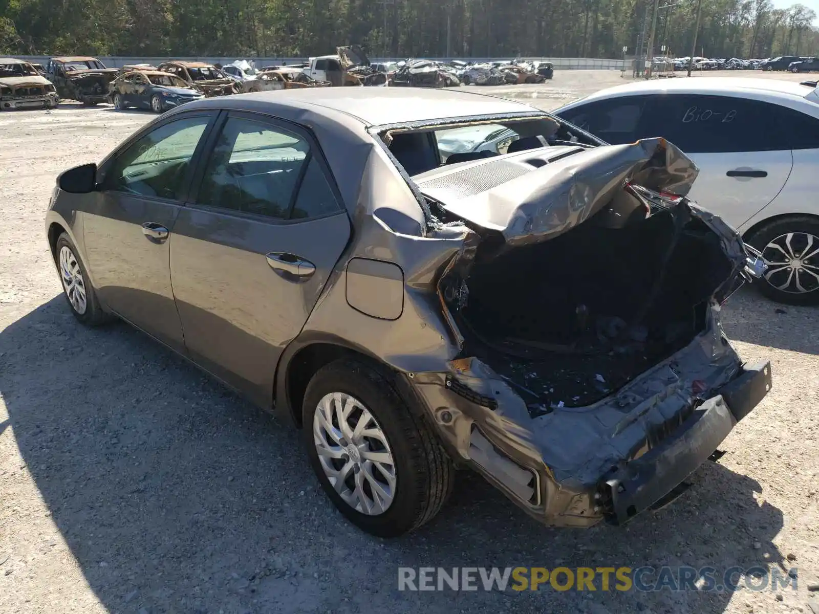 3 Photograph of a damaged car 5YFBURHE5KP872281 TOYOTA COROLLA 2019