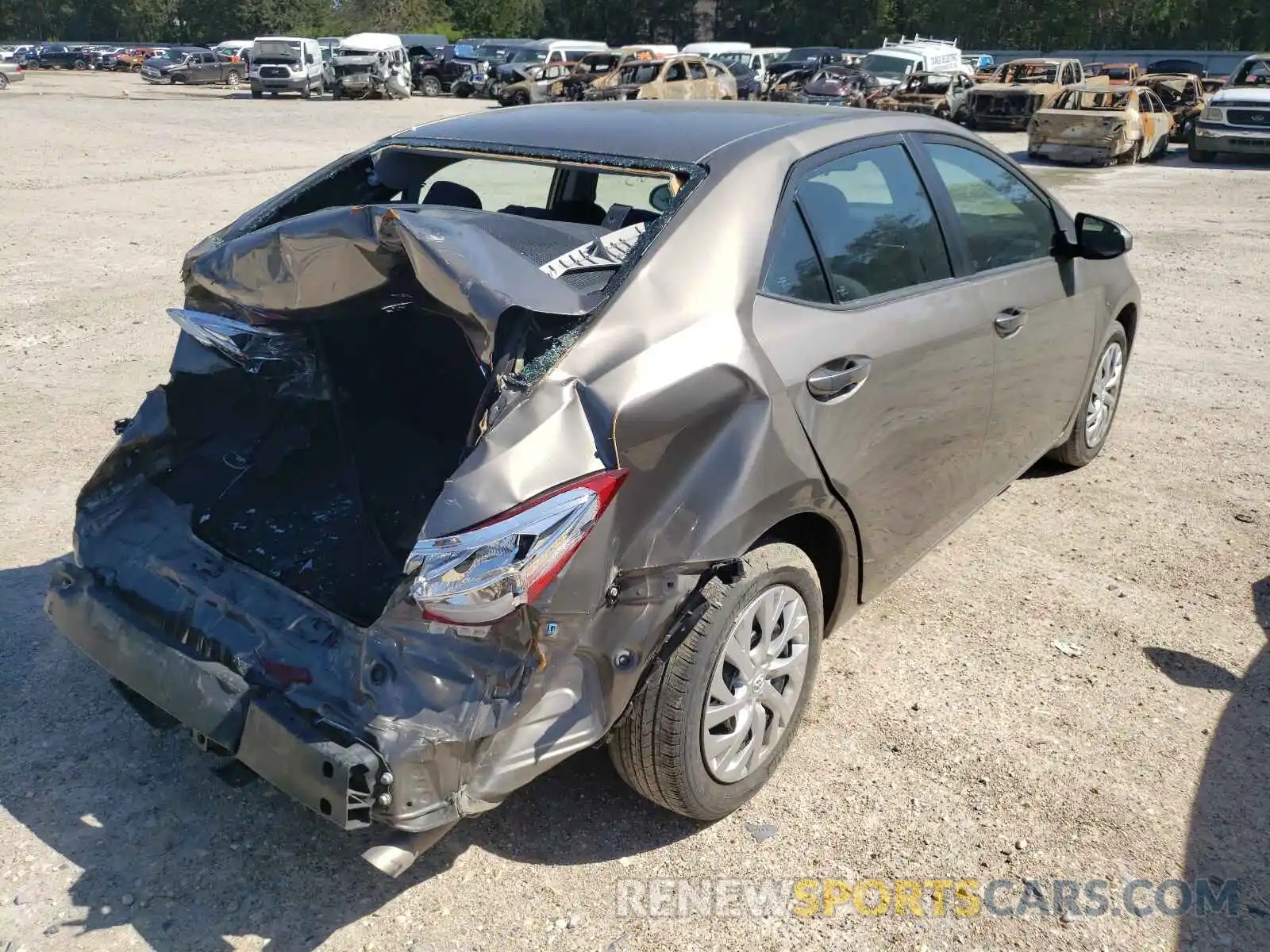 4 Photograph of a damaged car 5YFBURHE5KP872281 TOYOTA COROLLA 2019