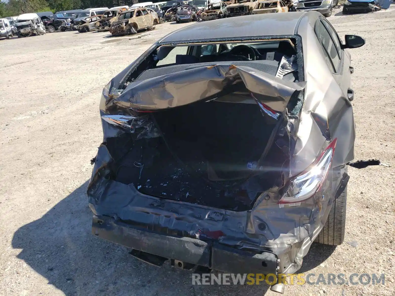 9 Photograph of a damaged car 5YFBURHE5KP872281 TOYOTA COROLLA 2019