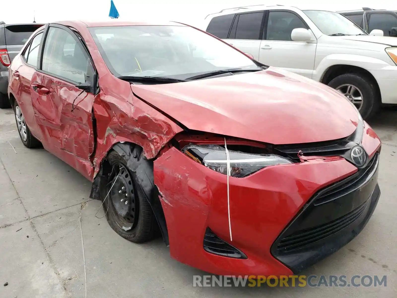 1 Photograph of a damaged car 5YFBURHE5KP873138 TOYOTA COROLLA 2019