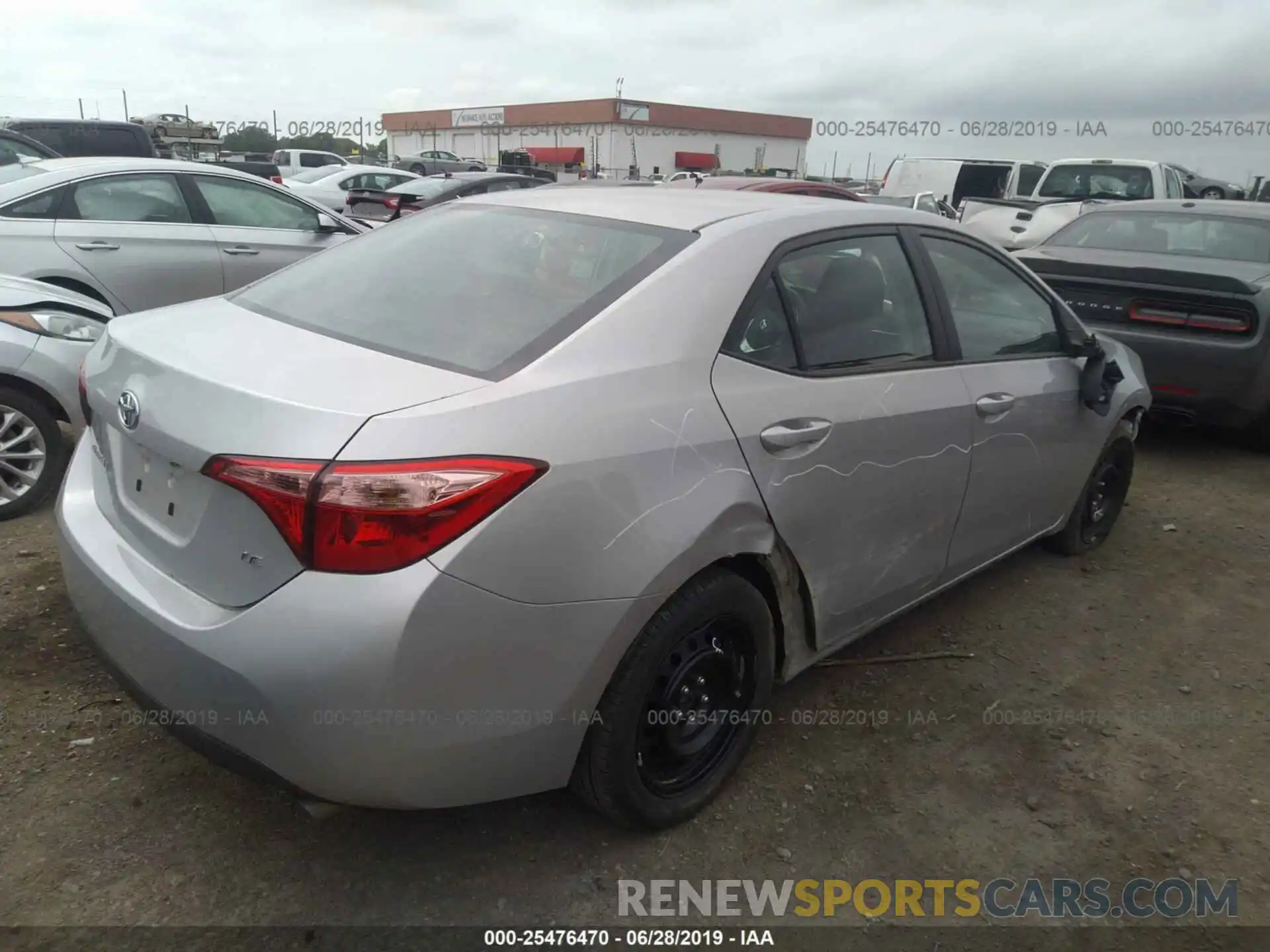 4 Photograph of a damaged car 5YFBURHE5KP873401 TOYOTA COROLLA 2019