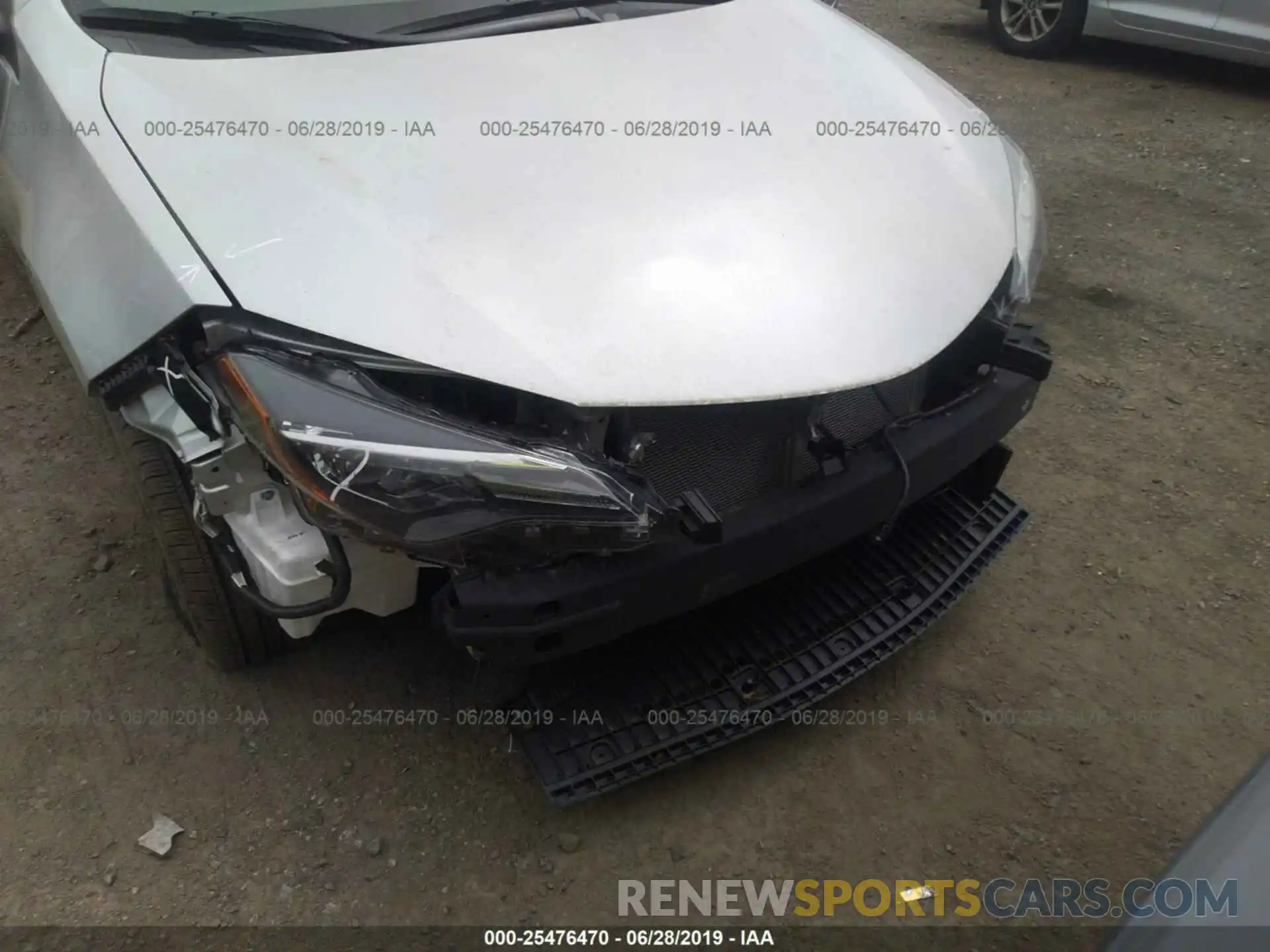 6 Photograph of a damaged car 5YFBURHE5KP873401 TOYOTA COROLLA 2019