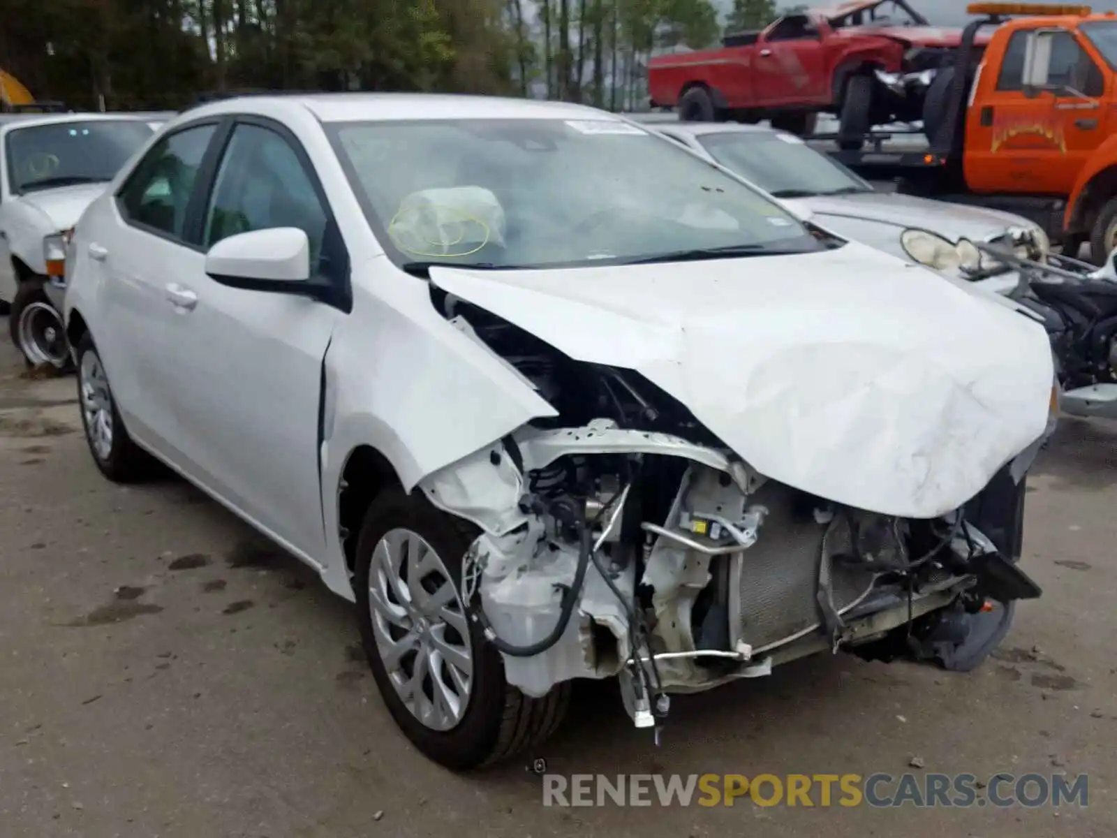 1 Photograph of a damaged car 5YFBURHE5KP873575 TOYOTA COROLLA 2019