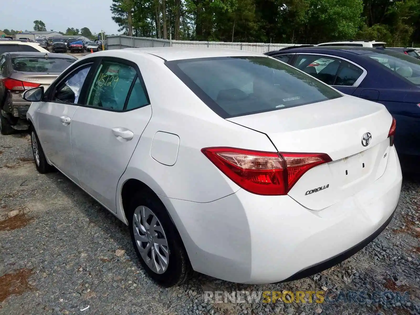 3 Photograph of a damaged car 5YFBURHE5KP873575 TOYOTA COROLLA 2019