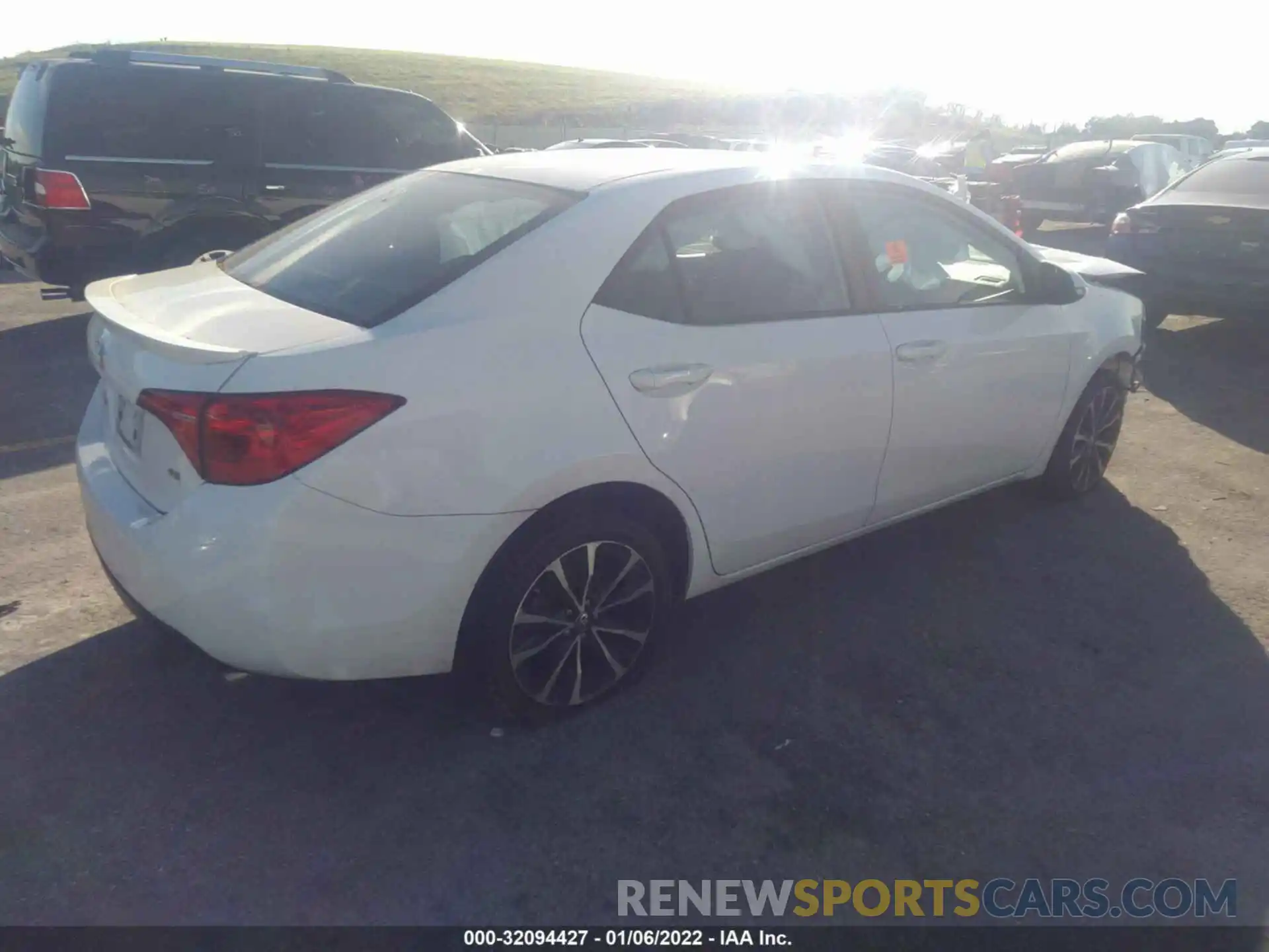 4 Photograph of a damaged car 5YFBURHE5KP875651 TOYOTA COROLLA 2019