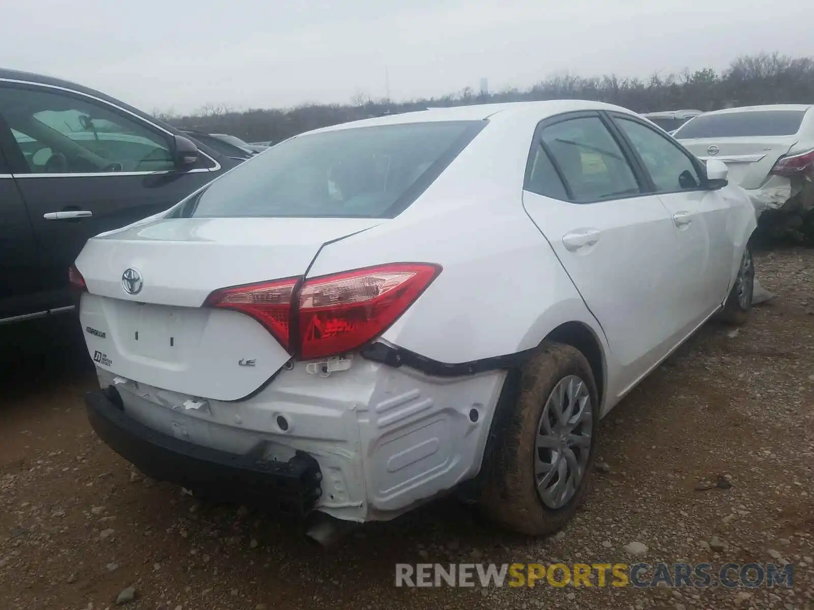 4 Photograph of a damaged car 5YFBURHE5KP877898 TOYOTA COROLLA 2019