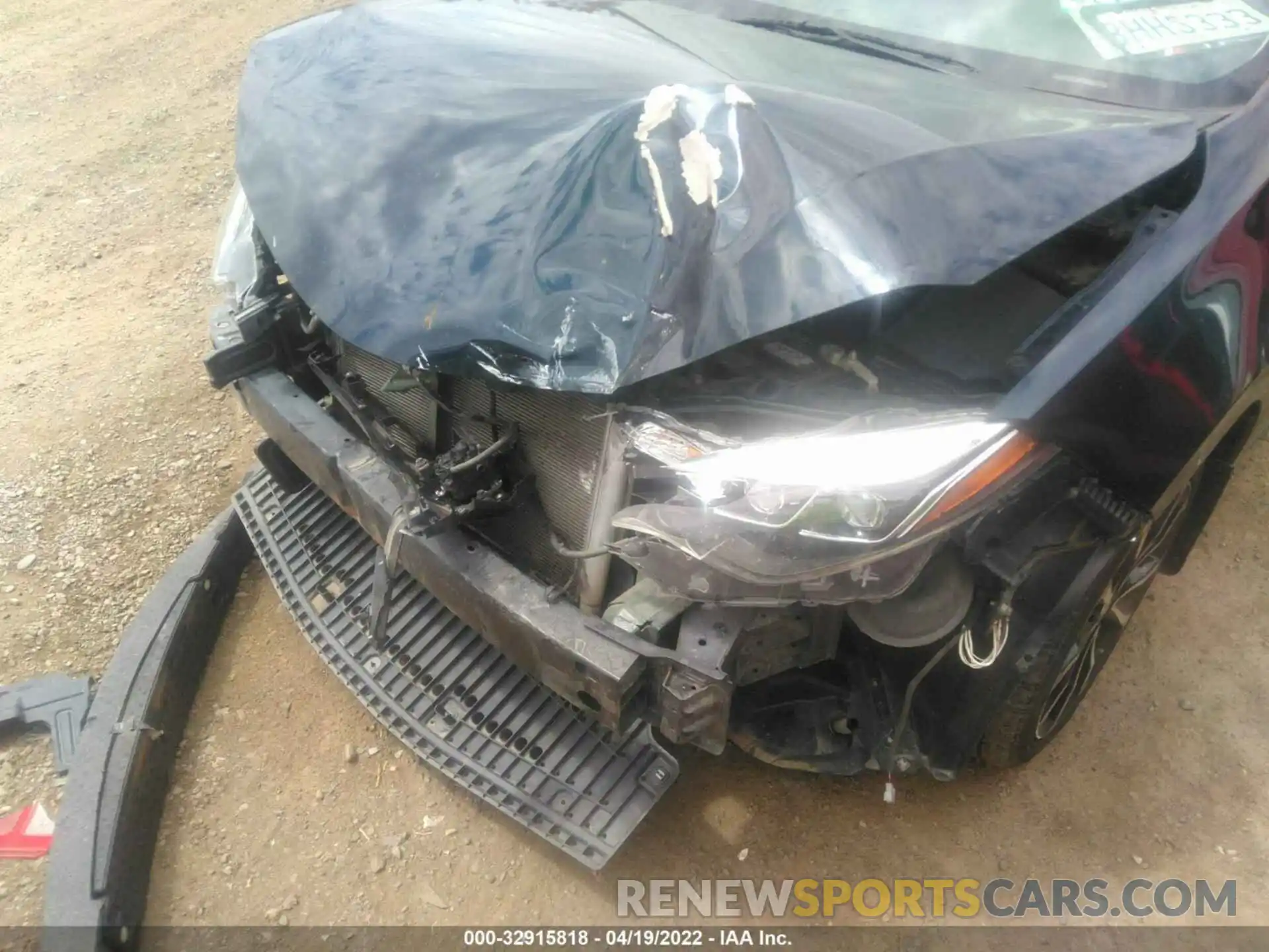 6 Photograph of a damaged car 5YFBURHE5KP878114 TOYOTA COROLLA 2019