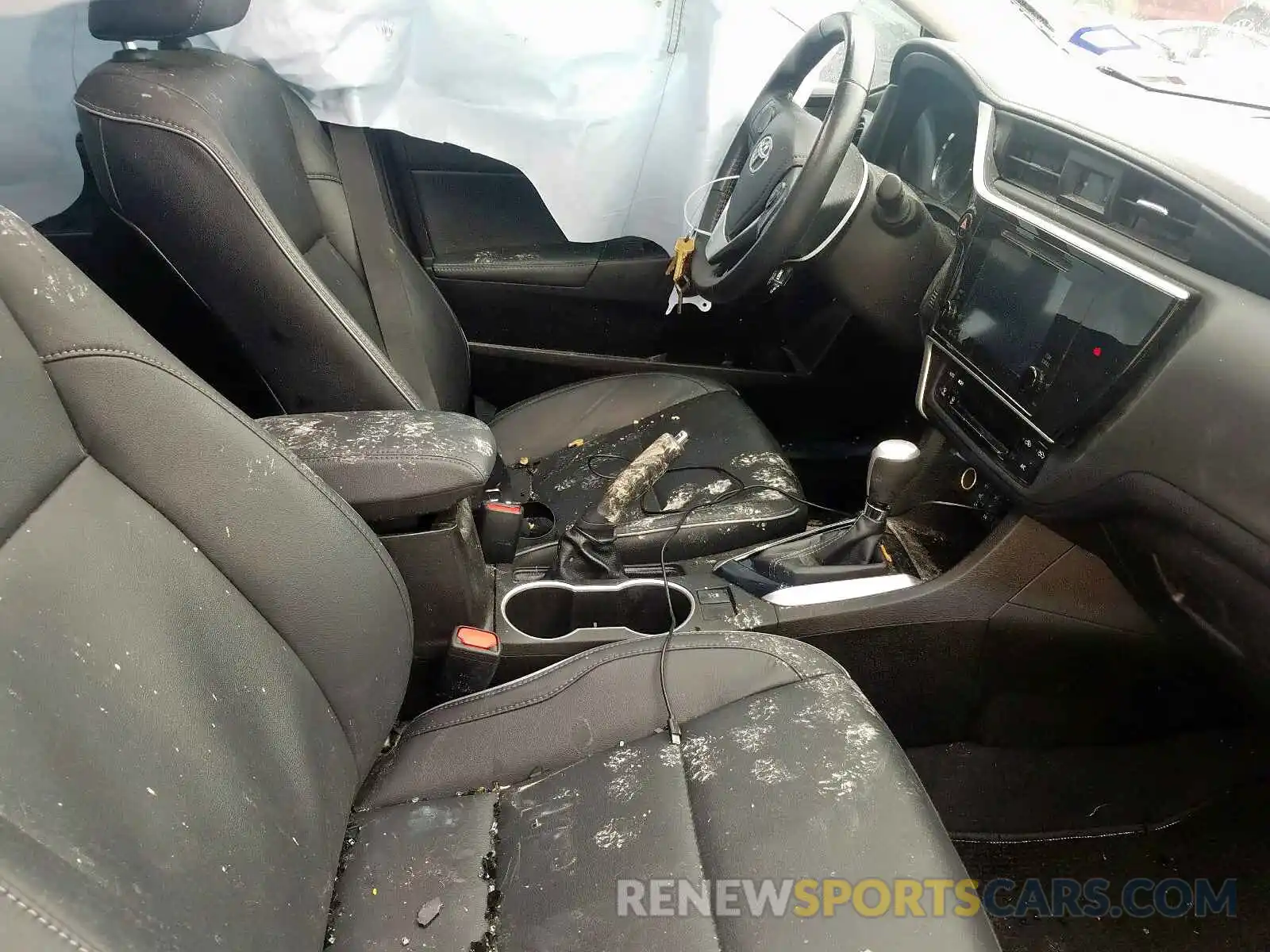 5 Photograph of a damaged car 5YFBURHE5KP878386 TOYOTA COROLLA 2019