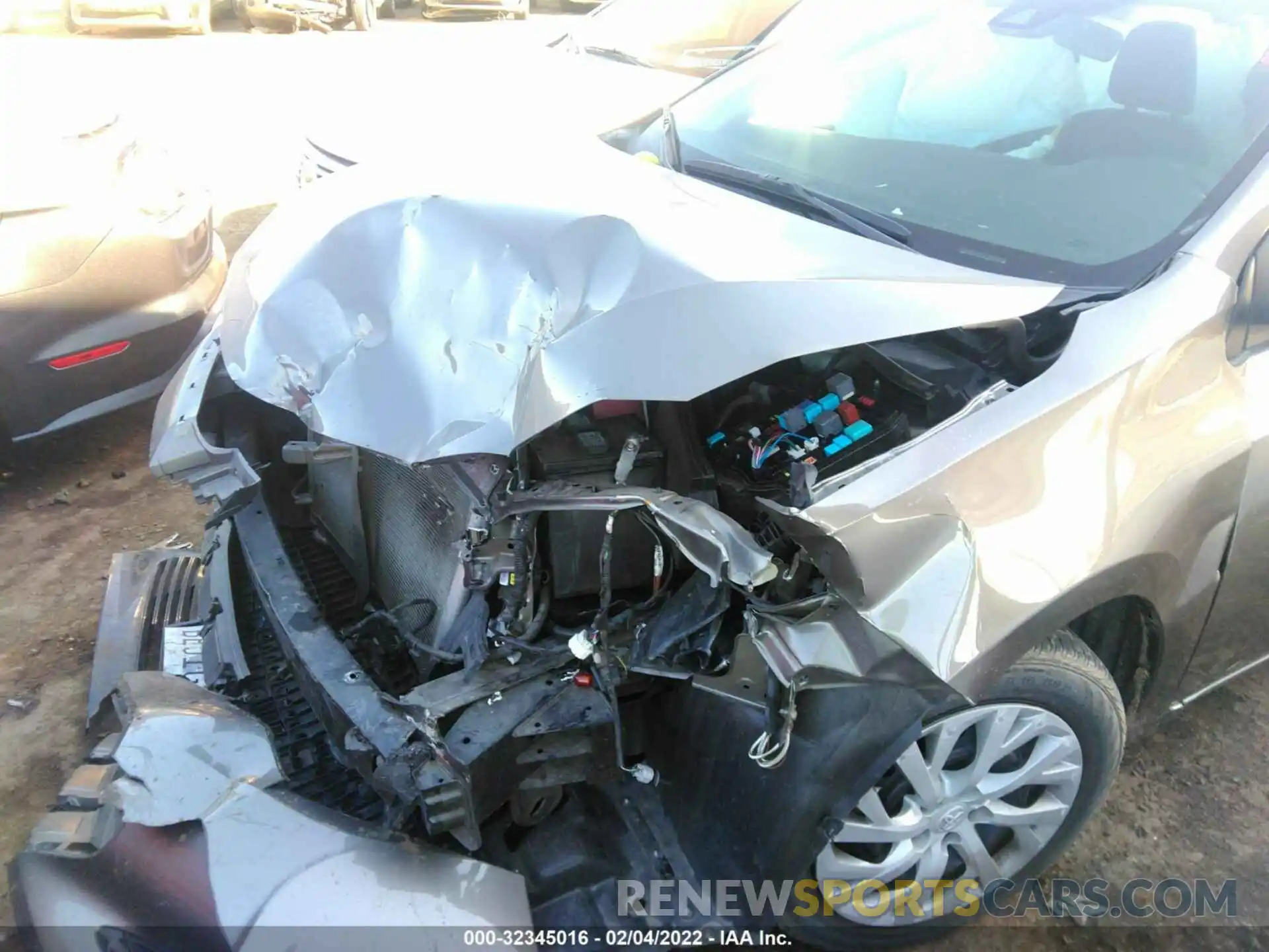 6 Photograph of a damaged car 5YFBURHE5KP878663 TOYOTA COROLLA 2019