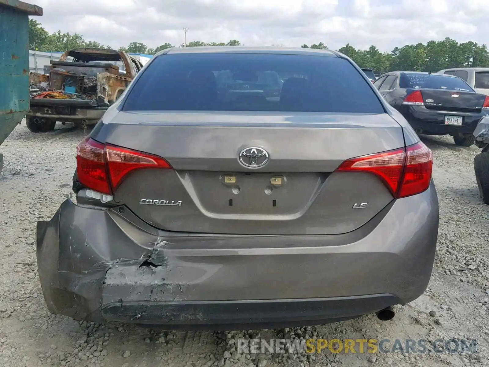 9 Photograph of a damaged car 5YFBURHE5KP878811 TOYOTA COROLLA 2019