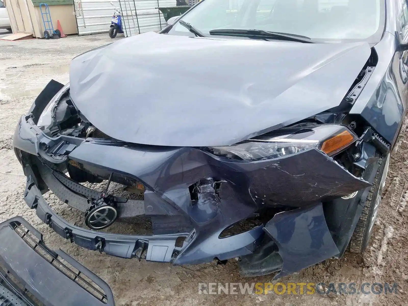 9 Photograph of a damaged car 5YFBURHE5KP879084 TOYOTA COROLLA 2019