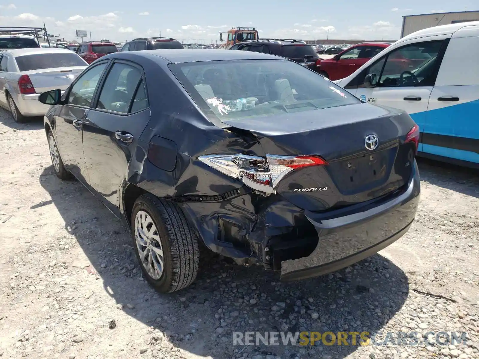 3 Photograph of a damaged car 5YFBURHE5KP879876 TOYOTA COROLLA 2019