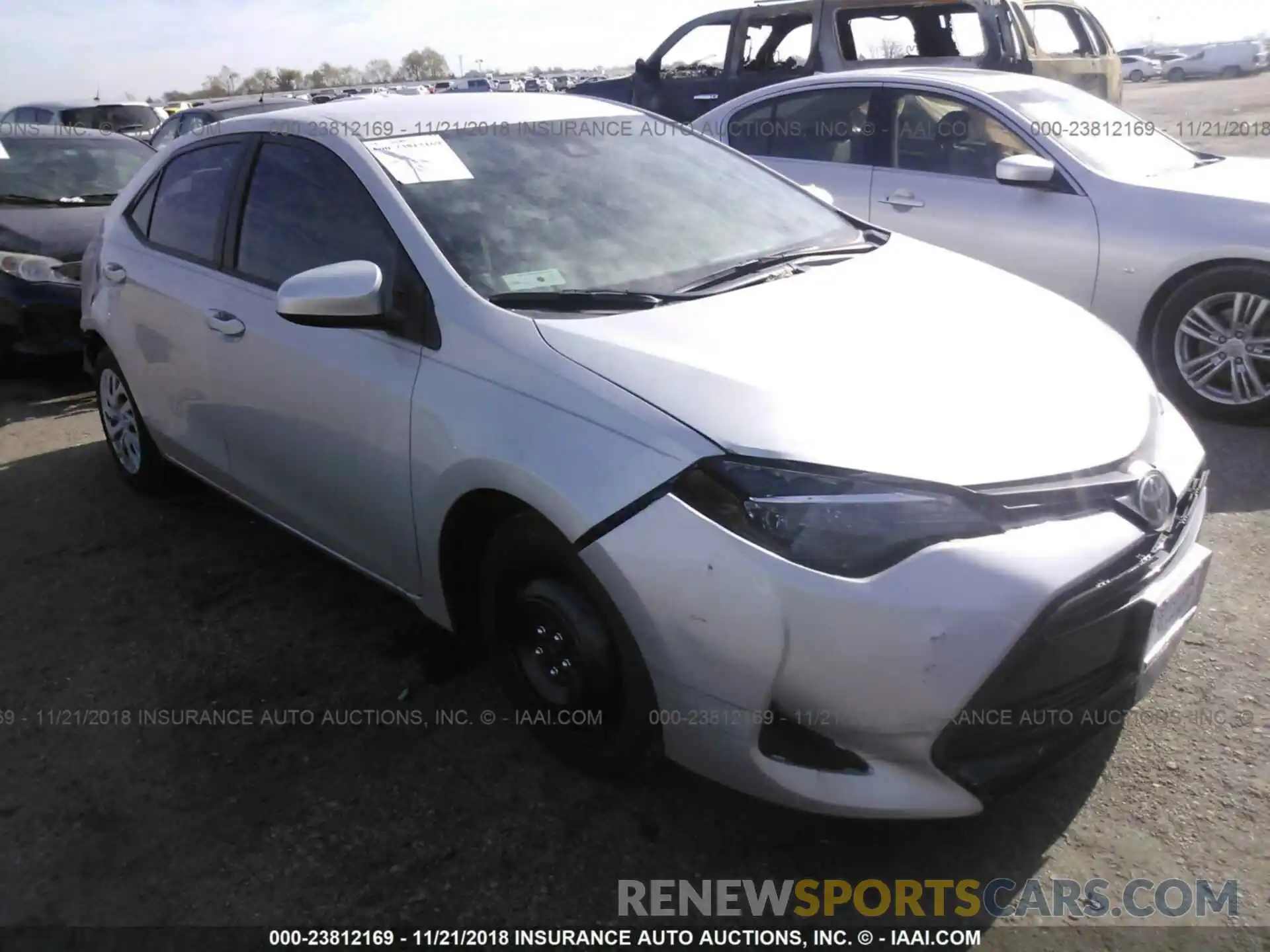 1 Photograph of a damaged car 5YFBURHE5KP880378 TOYOTA COROLLA 2019