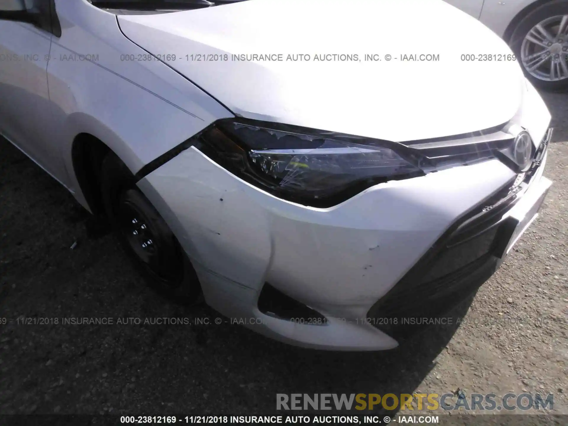 6 Photograph of a damaged car 5YFBURHE5KP880378 TOYOTA COROLLA 2019