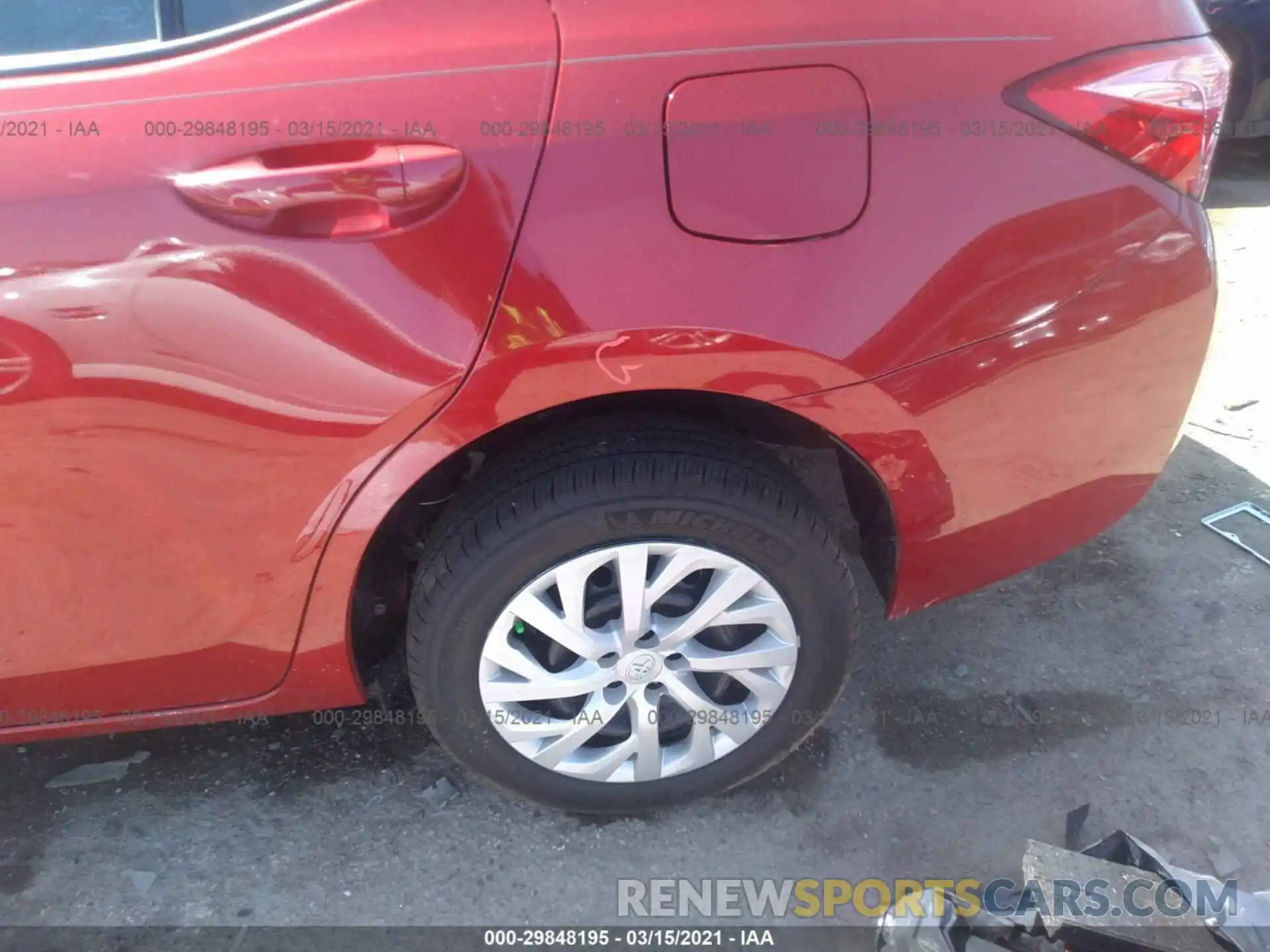 14 Photograph of a damaged car 5YFBURHE5KP880686 TOYOTA COROLLA 2019