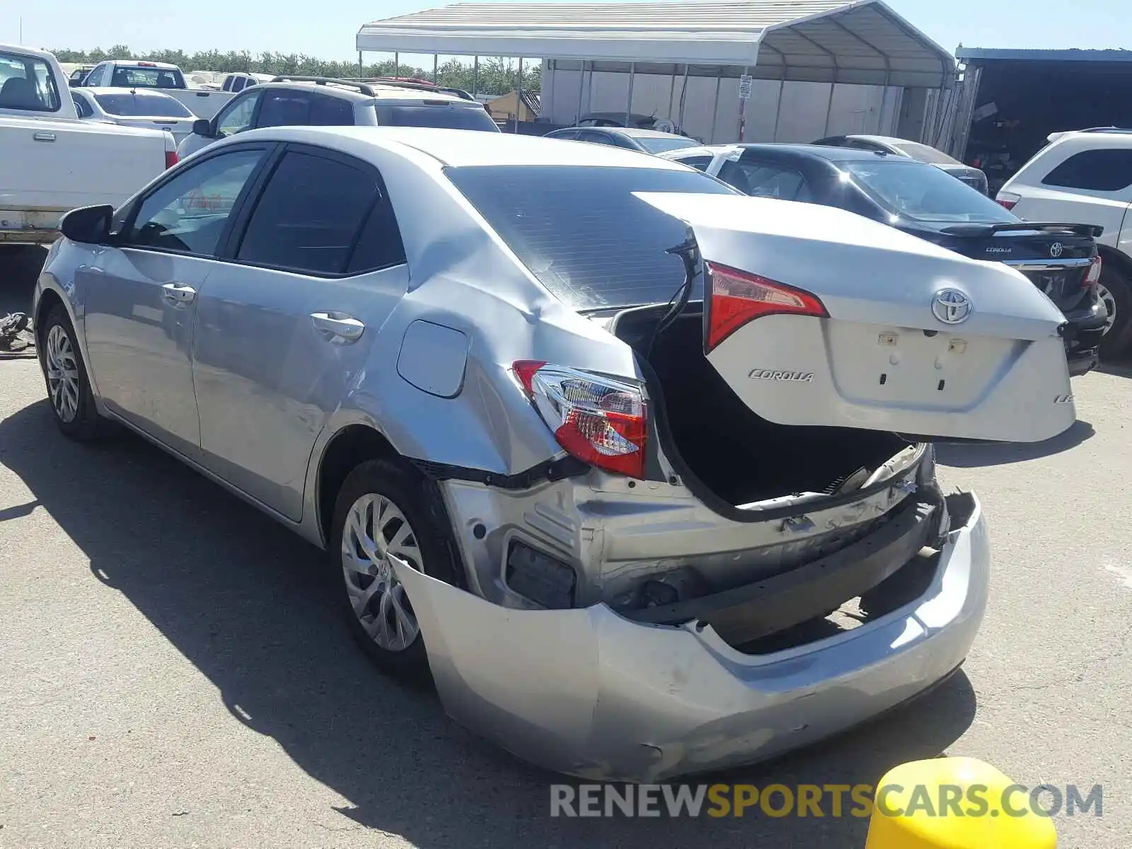 3 Photograph of a damaged car 5YFBURHE5KP884494 TOYOTA COROLLA 2019