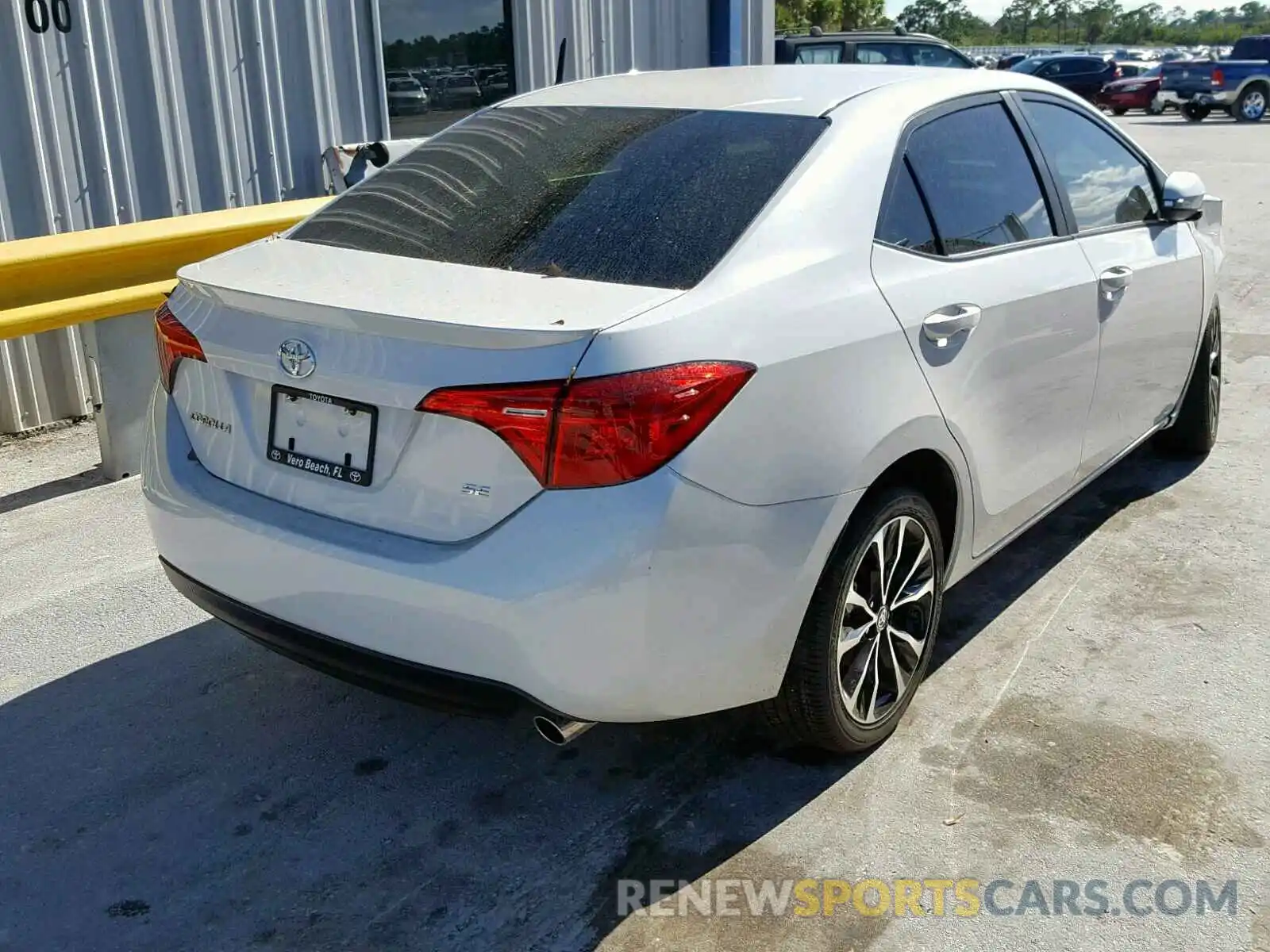 4 Photograph of a damaged car 5YFBURHE5KP884575 TOYOTA COROLLA 2019