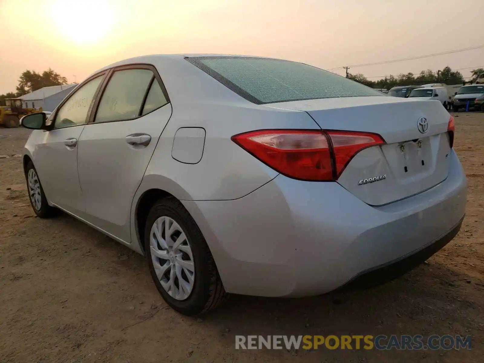 3 Photograph of a damaged car 5YFBURHE5KP885094 TOYOTA COROLLA 2019