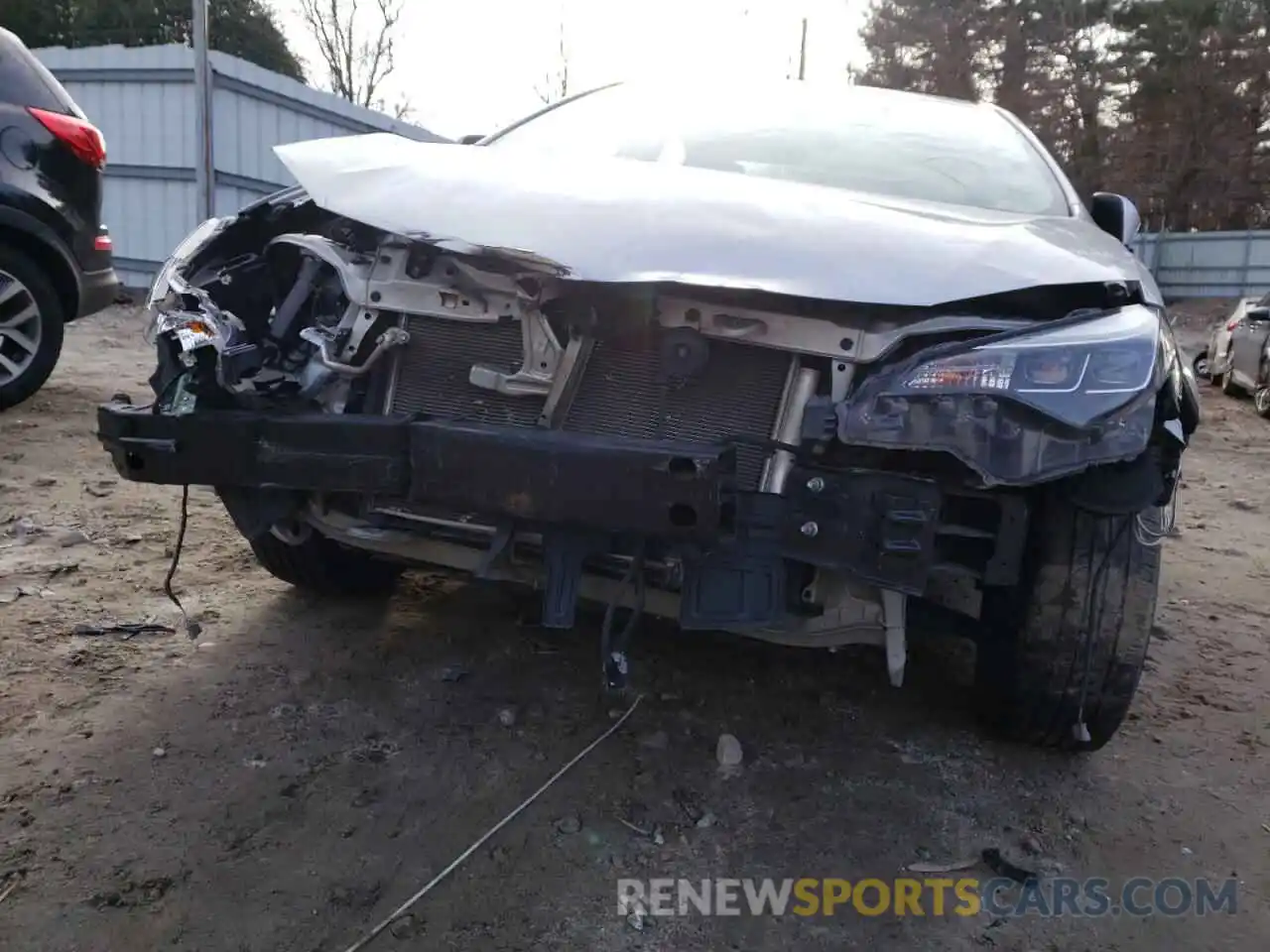 9 Photograph of a damaged car 5YFBURHE5KP885175 TOYOTA COROLLA 2019