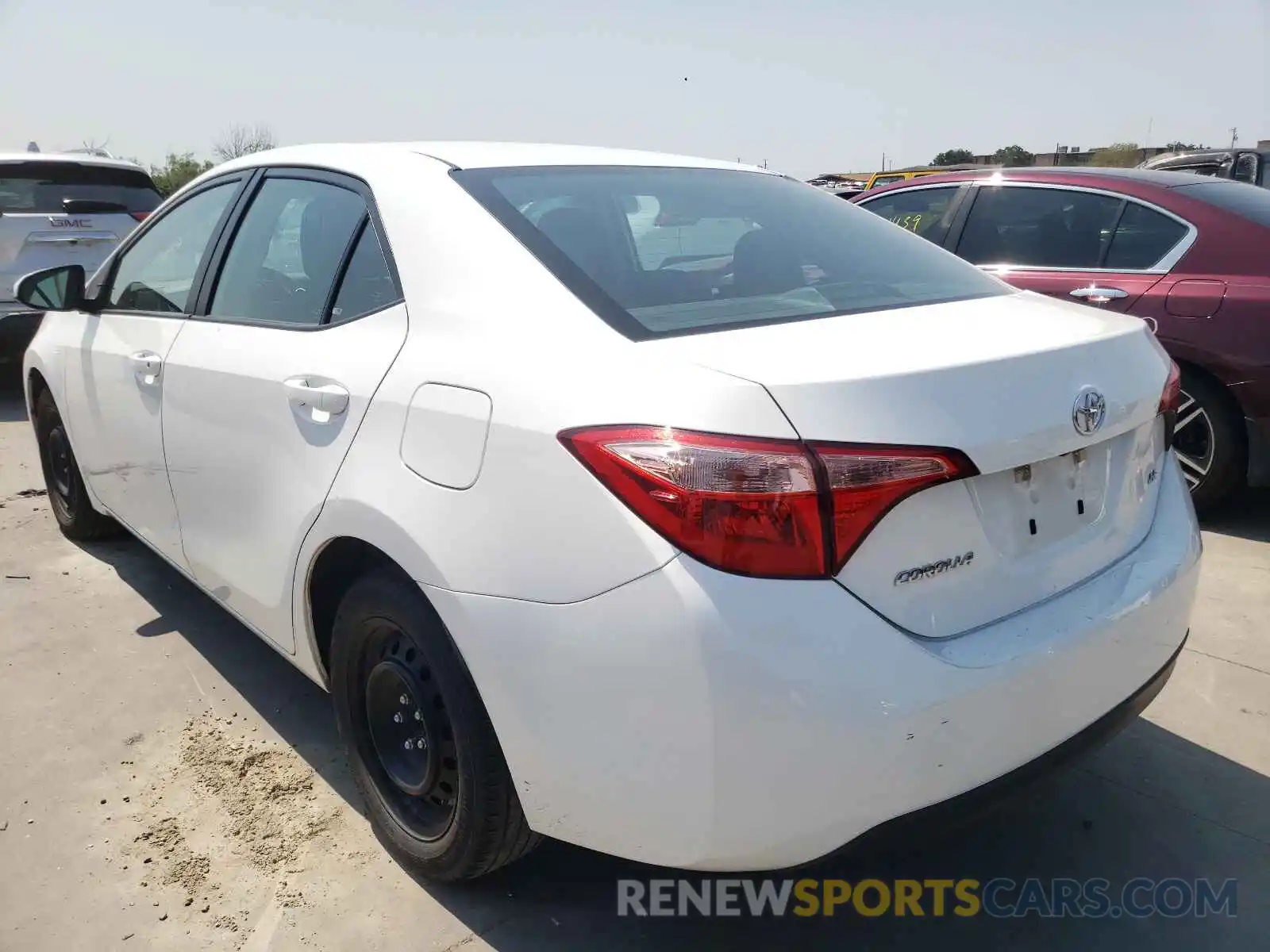 3 Photograph of a damaged car 5YFBURHE5KP885256 TOYOTA COROLLA 2019