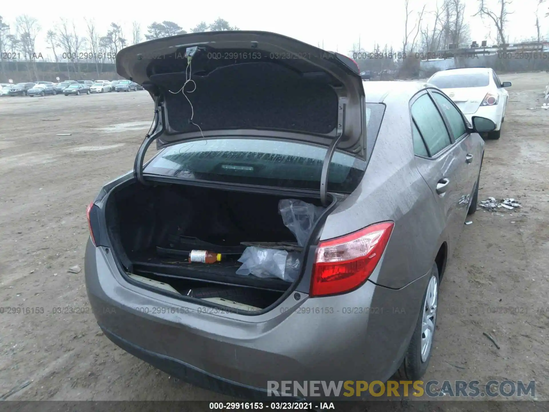 6 Photograph of a damaged car 5YFBURHE5KP885497 TOYOTA COROLLA 2019