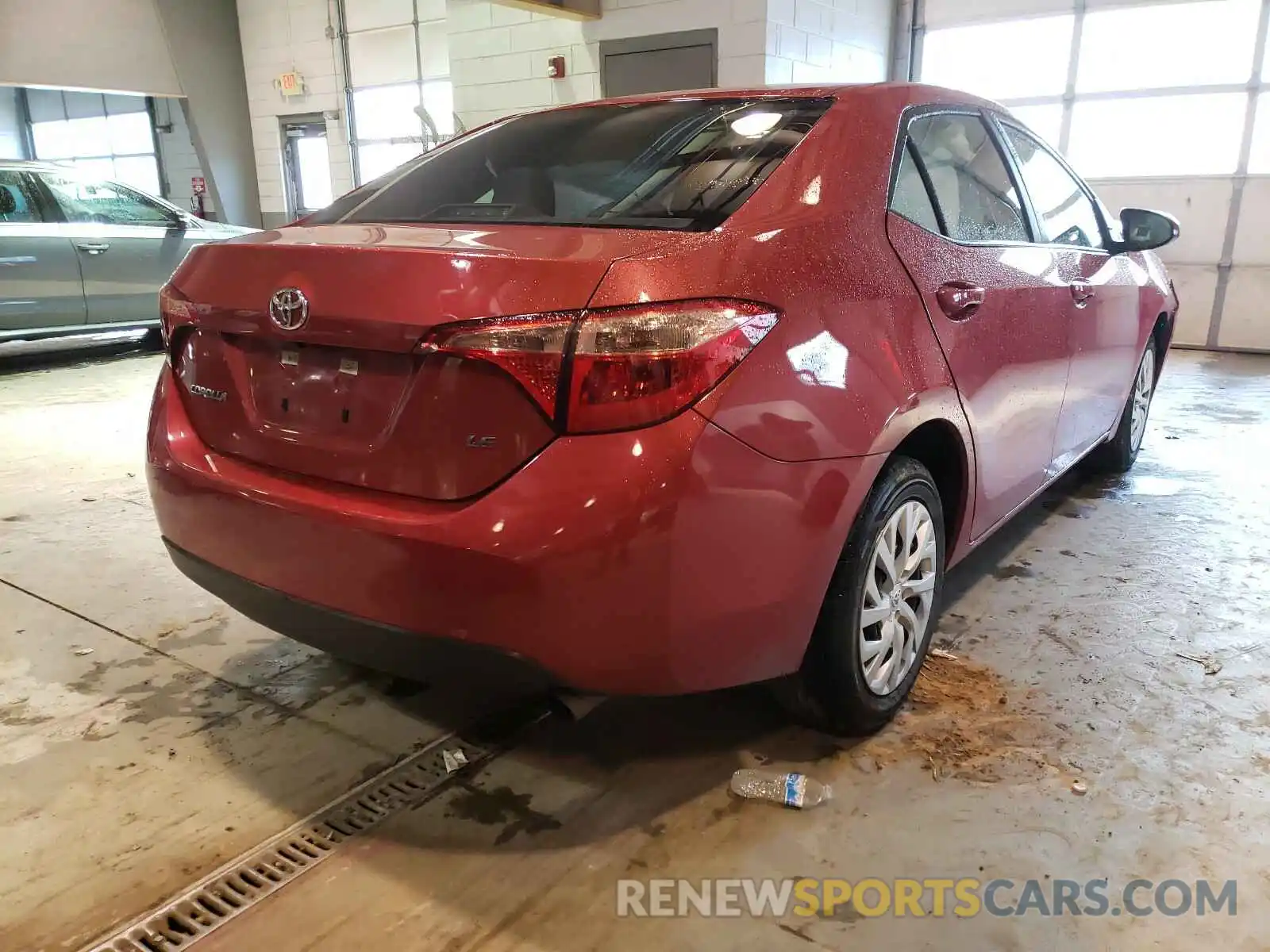 4 Photograph of a damaged car 5YFBURHE5KP885967 TOYOTA COROLLA 2019