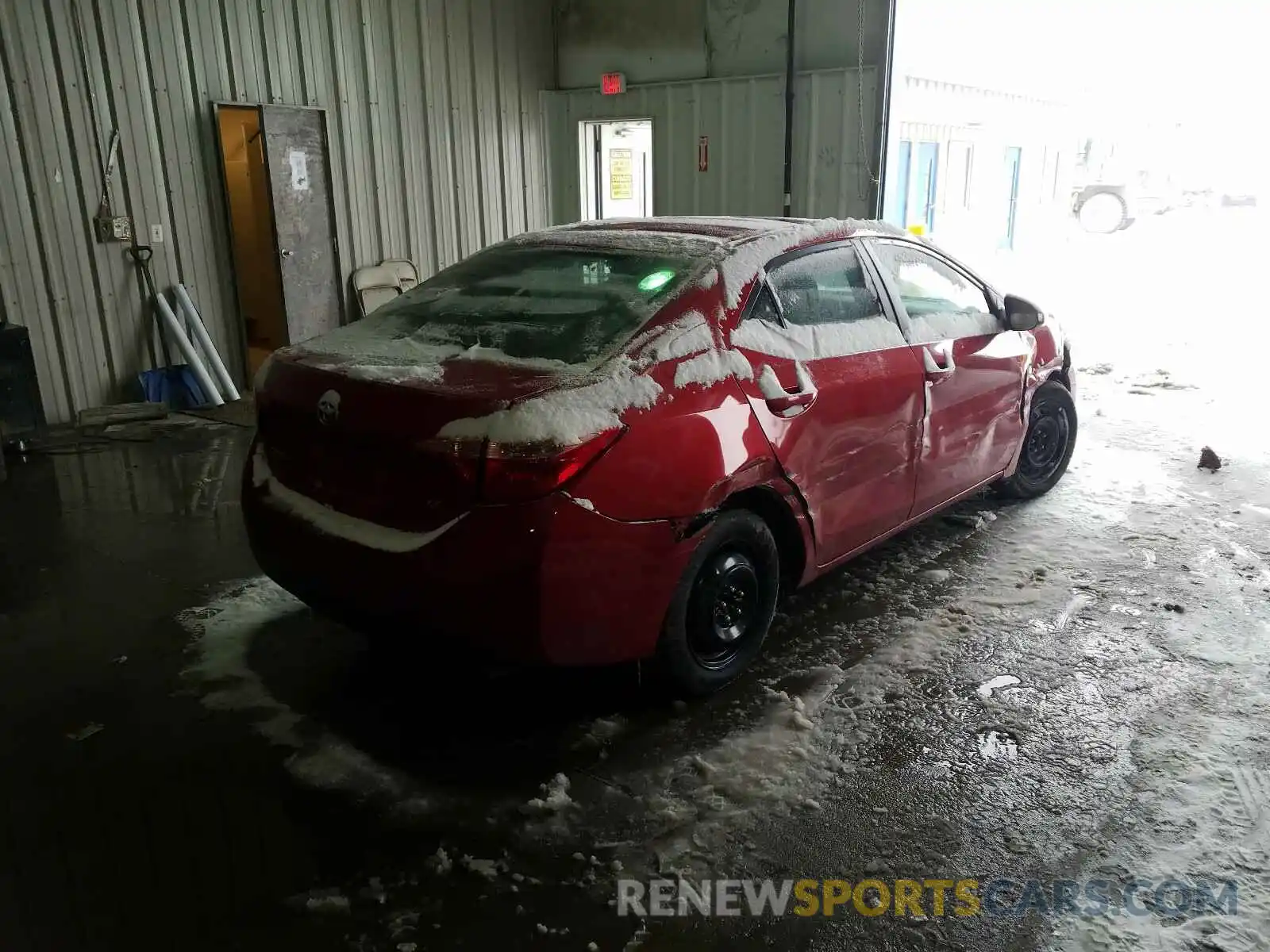 4 Photograph of a damaged car 5YFBURHE5KP886004 TOYOTA COROLLA 2019