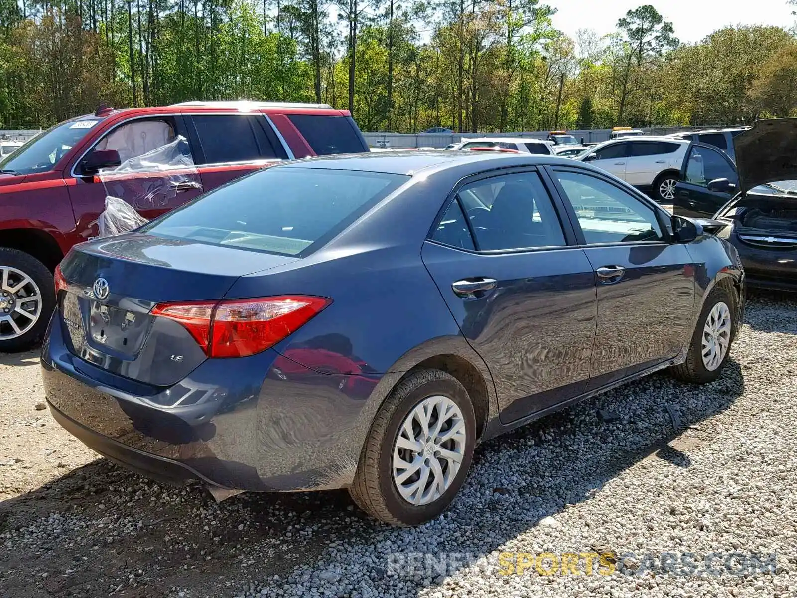 4 Photograph of a damaged car 5YFBURHE5KP886021 TOYOTA COROLLA 2019