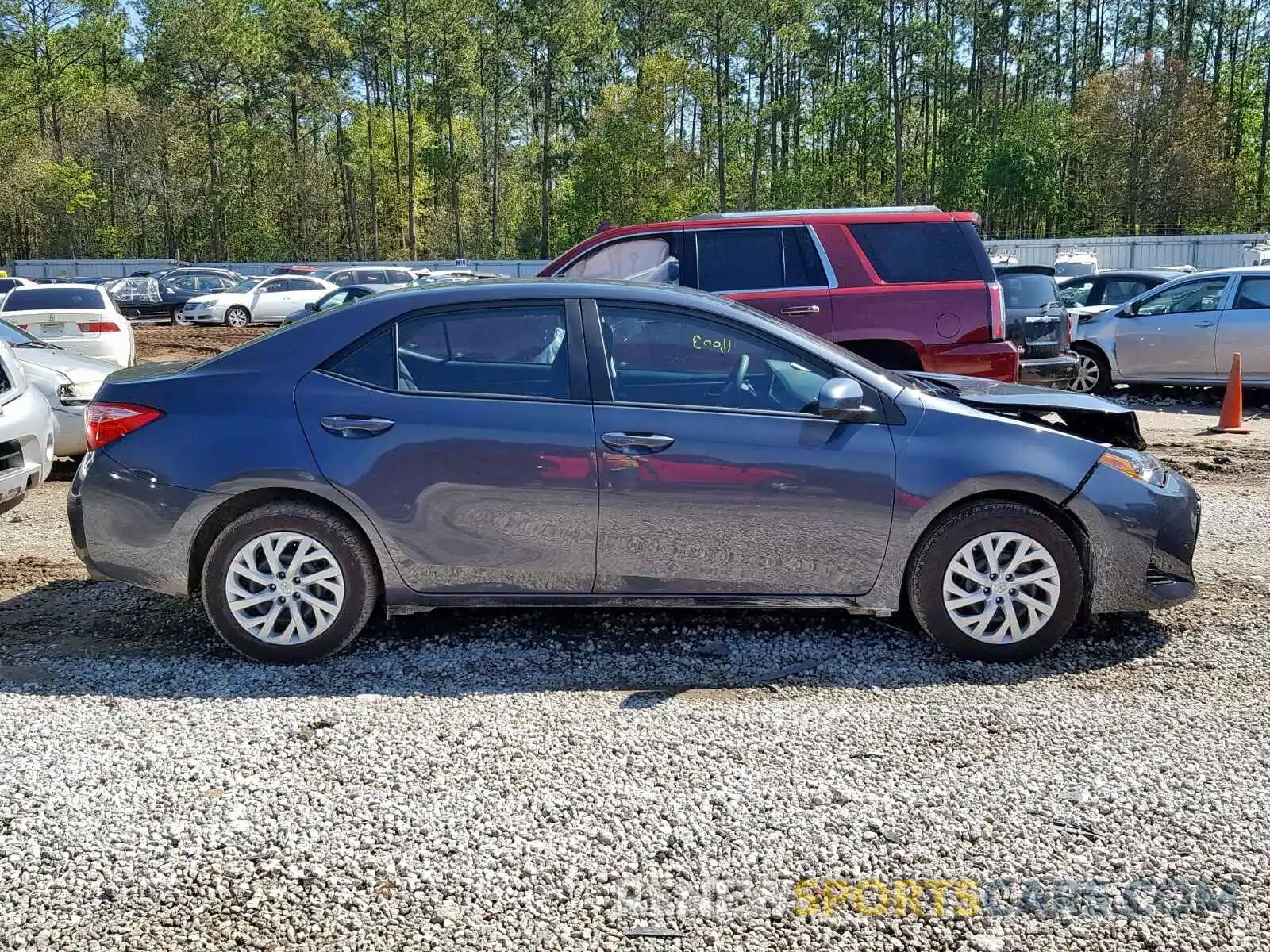 9 Photograph of a damaged car 5YFBURHE5KP886021 TOYOTA COROLLA 2019