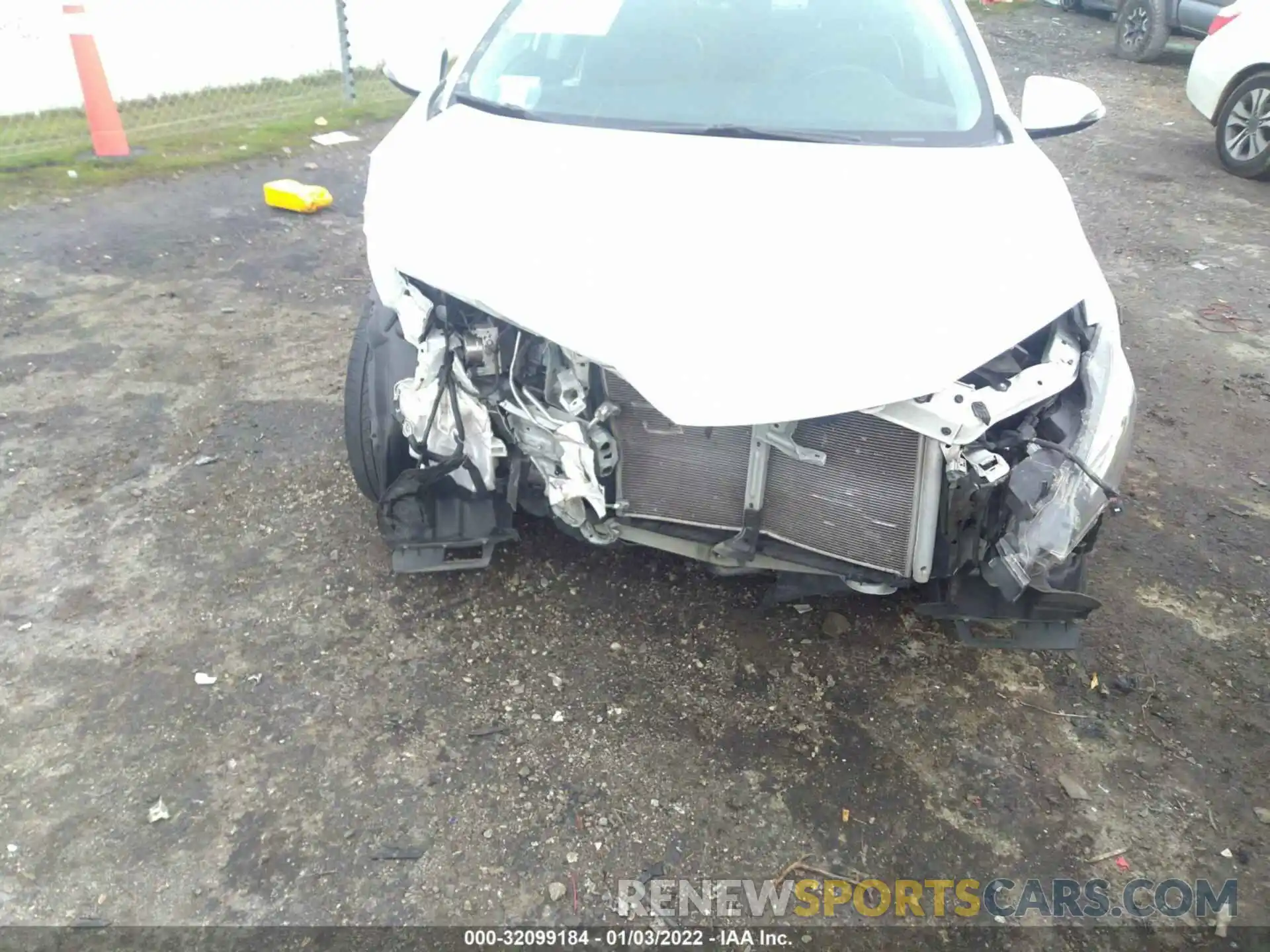 6 Photograph of a damaged car 5YFBURHE5KP886259 TOYOTA COROLLA 2019