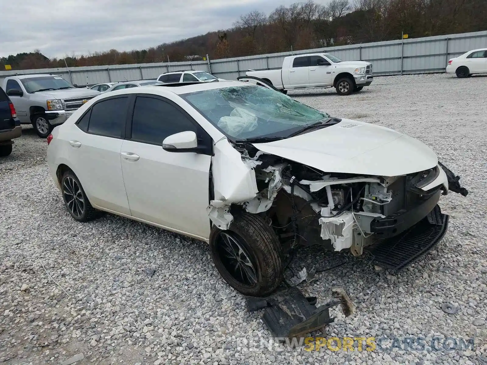 1 Photograph of a damaged car 5YFBURHE5KP886567 TOYOTA COROLLA 2019