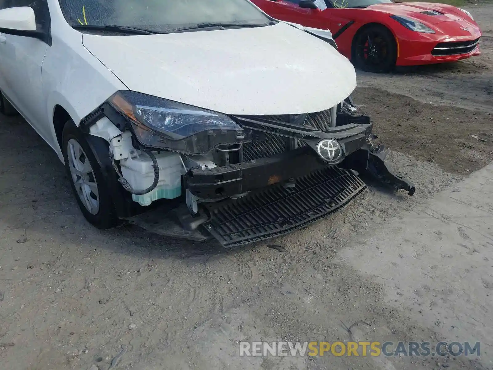 9 Photograph of a damaged car 5YFBURHE5KP887055 TOYOTA COROLLA 2019