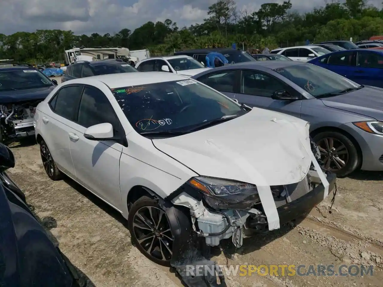 1 Photograph of a damaged car 5YFBURHE5KP887217 TOYOTA COROLLA 2019