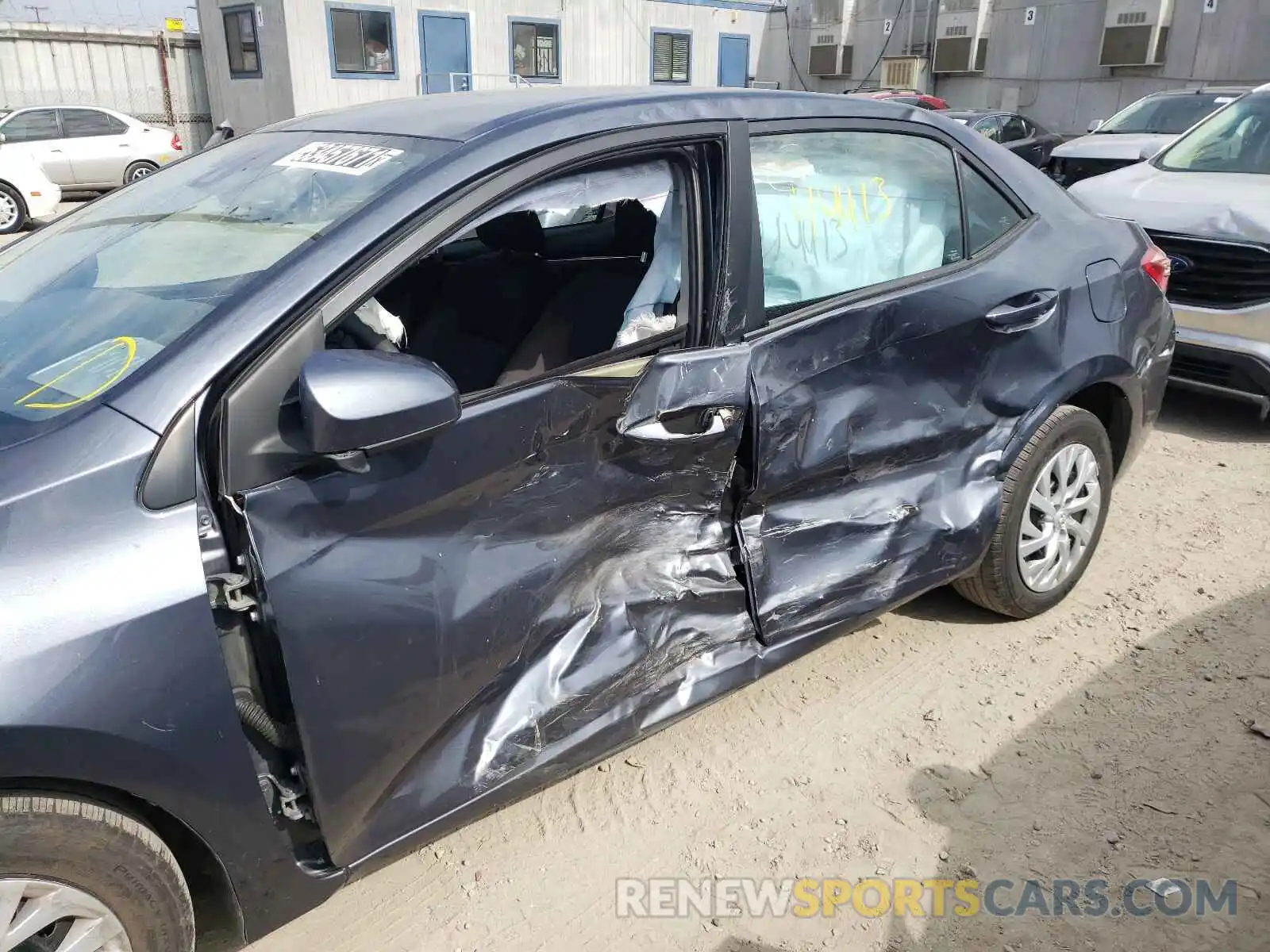 10 Photograph of a damaged car 5YFBURHE5KP887380 TOYOTA COROLLA 2019