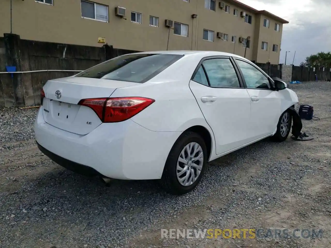 4 Photograph of a damaged car 5YFBURHE5KP888738 TOYOTA COROLLA 2019