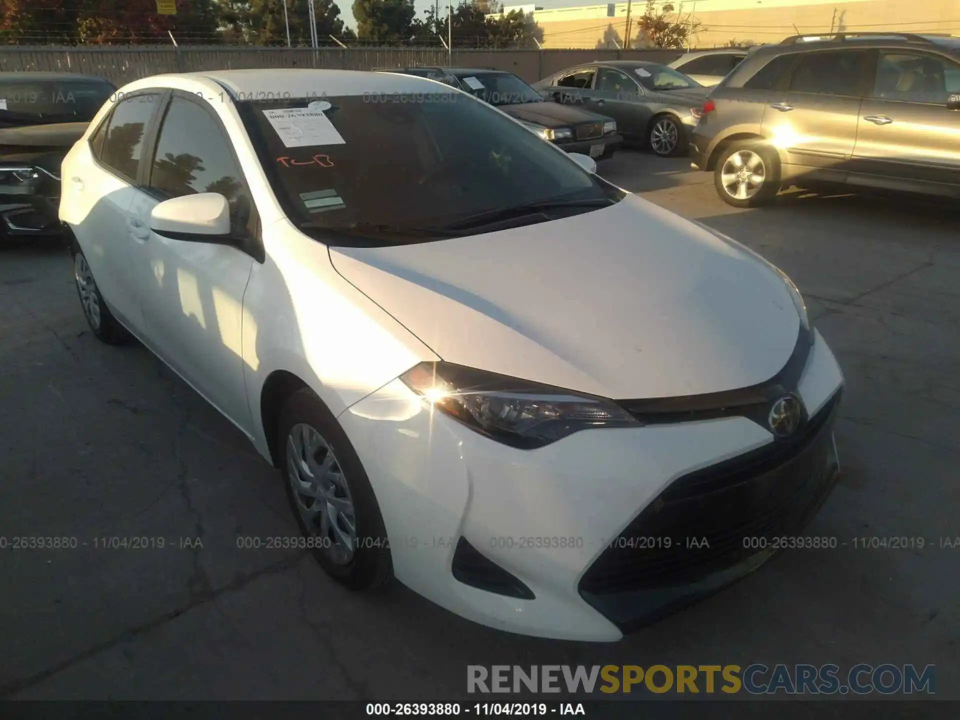 1 Photograph of a damaged car 5YFBURHE5KP889484 TOYOTA COROLLA 2019