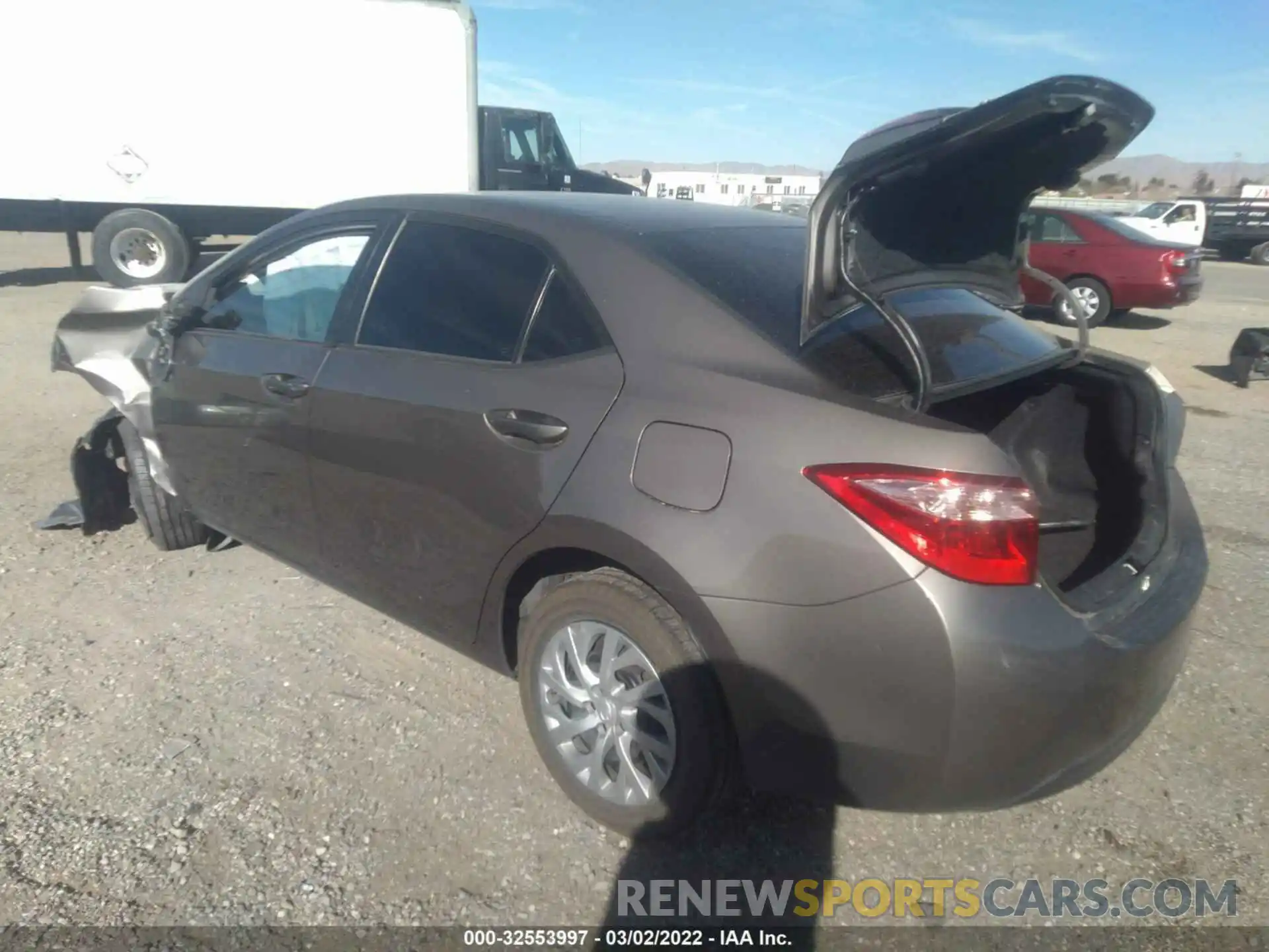 3 Photograph of a damaged car 5YFBURHE5KP891140 TOYOTA COROLLA 2019