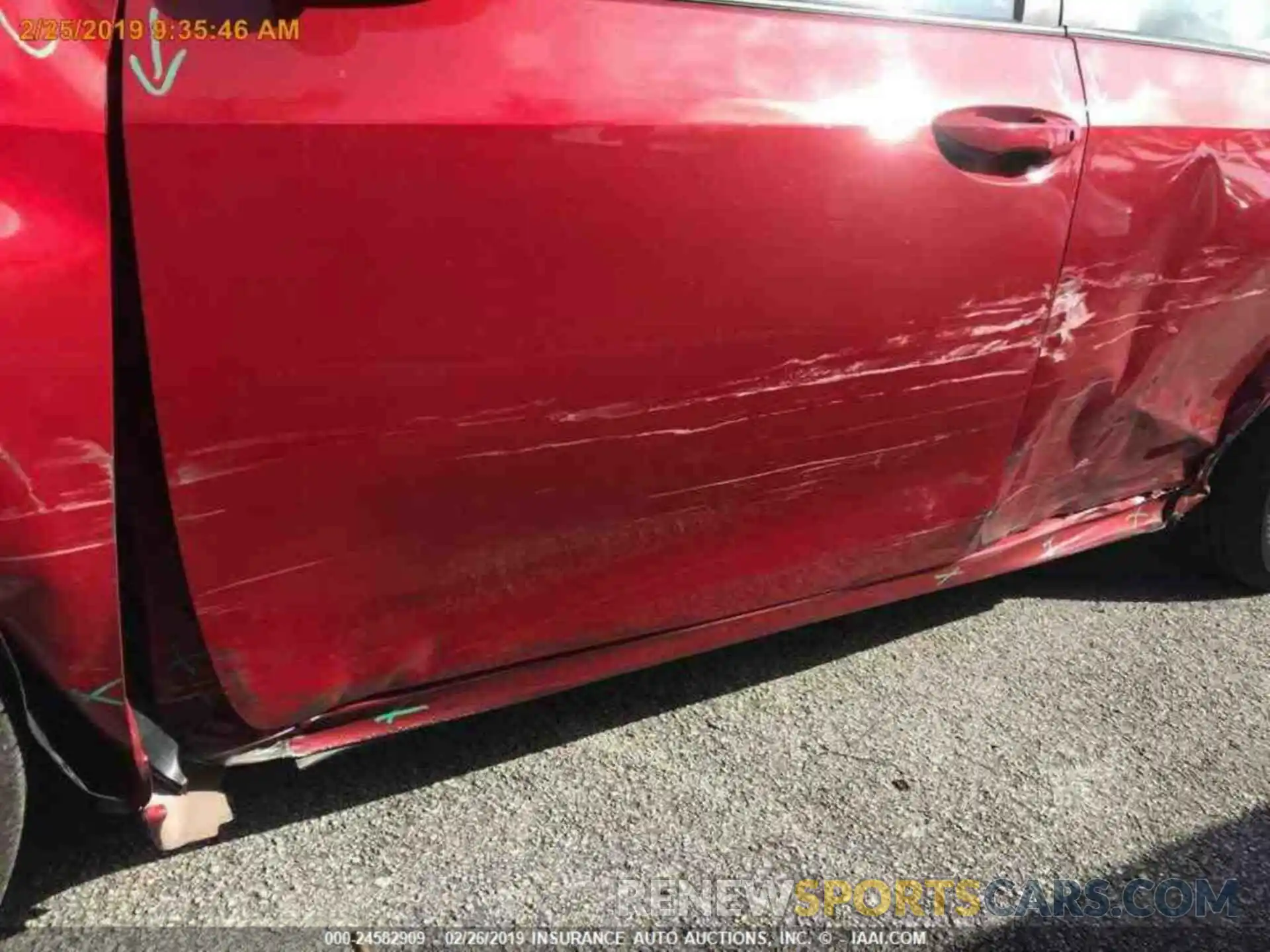 11 Photograph of a damaged car 5YFBURHE5KP891557 TOYOTA COROLLA 2019