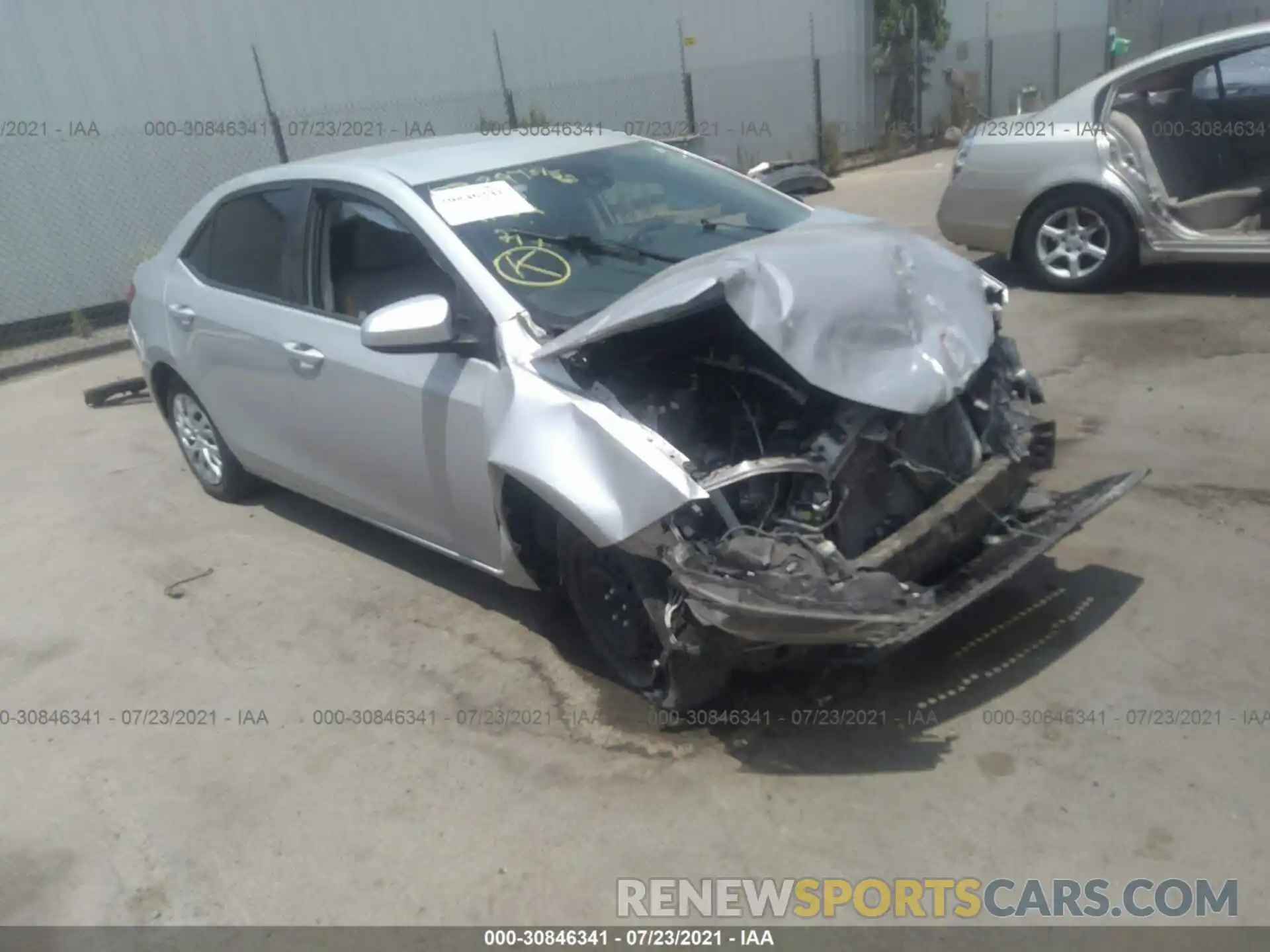 1 Photograph of a damaged car 5YFBURHE5KP891638 TOYOTA COROLLA 2019