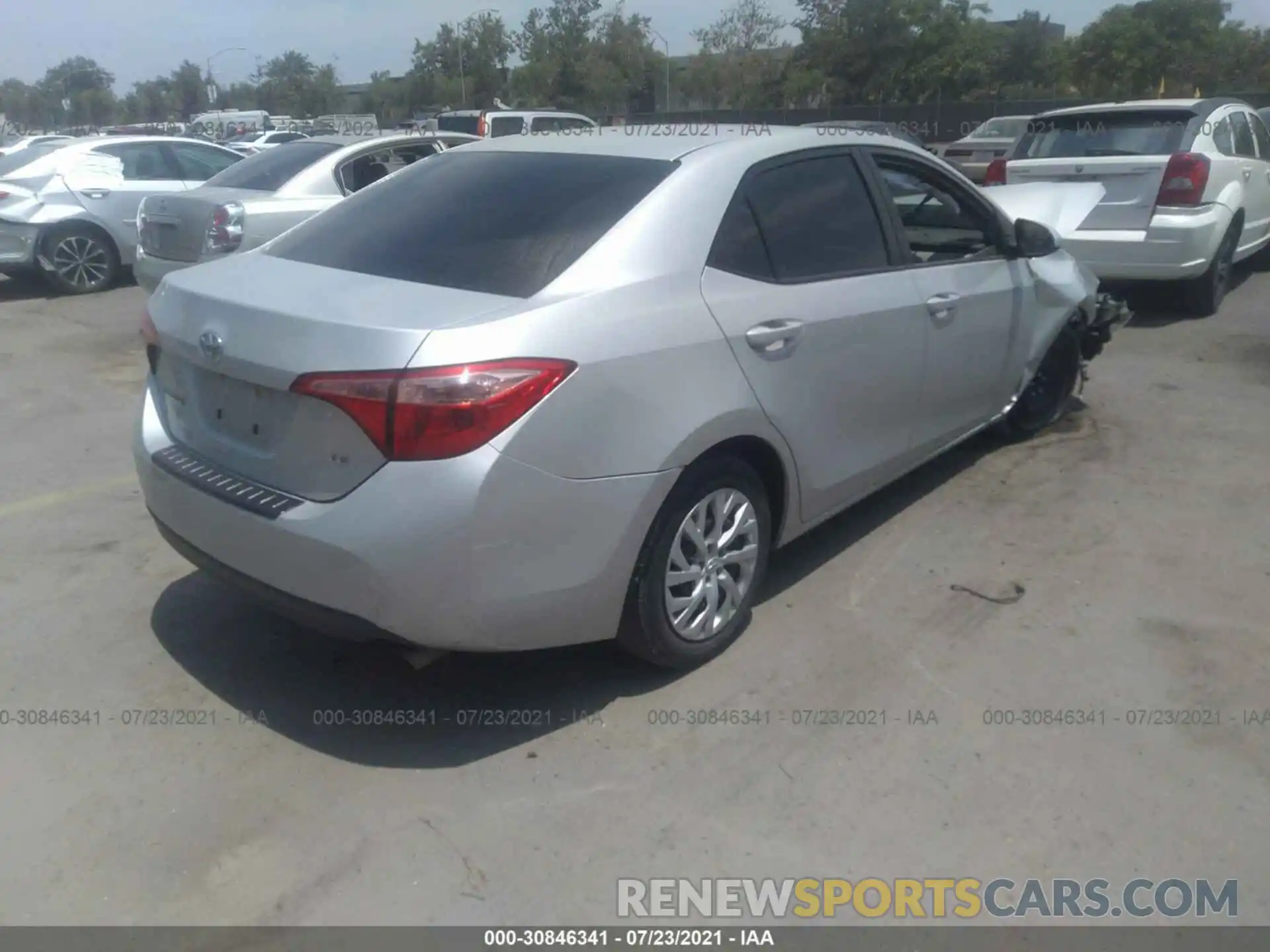 4 Photograph of a damaged car 5YFBURHE5KP891638 TOYOTA COROLLA 2019