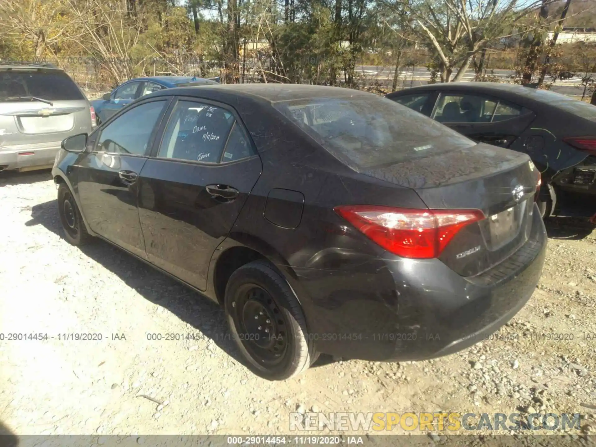 3 Photograph of a damaged car 5YFBURHE5KP892689 TOYOTA COROLLA 2019