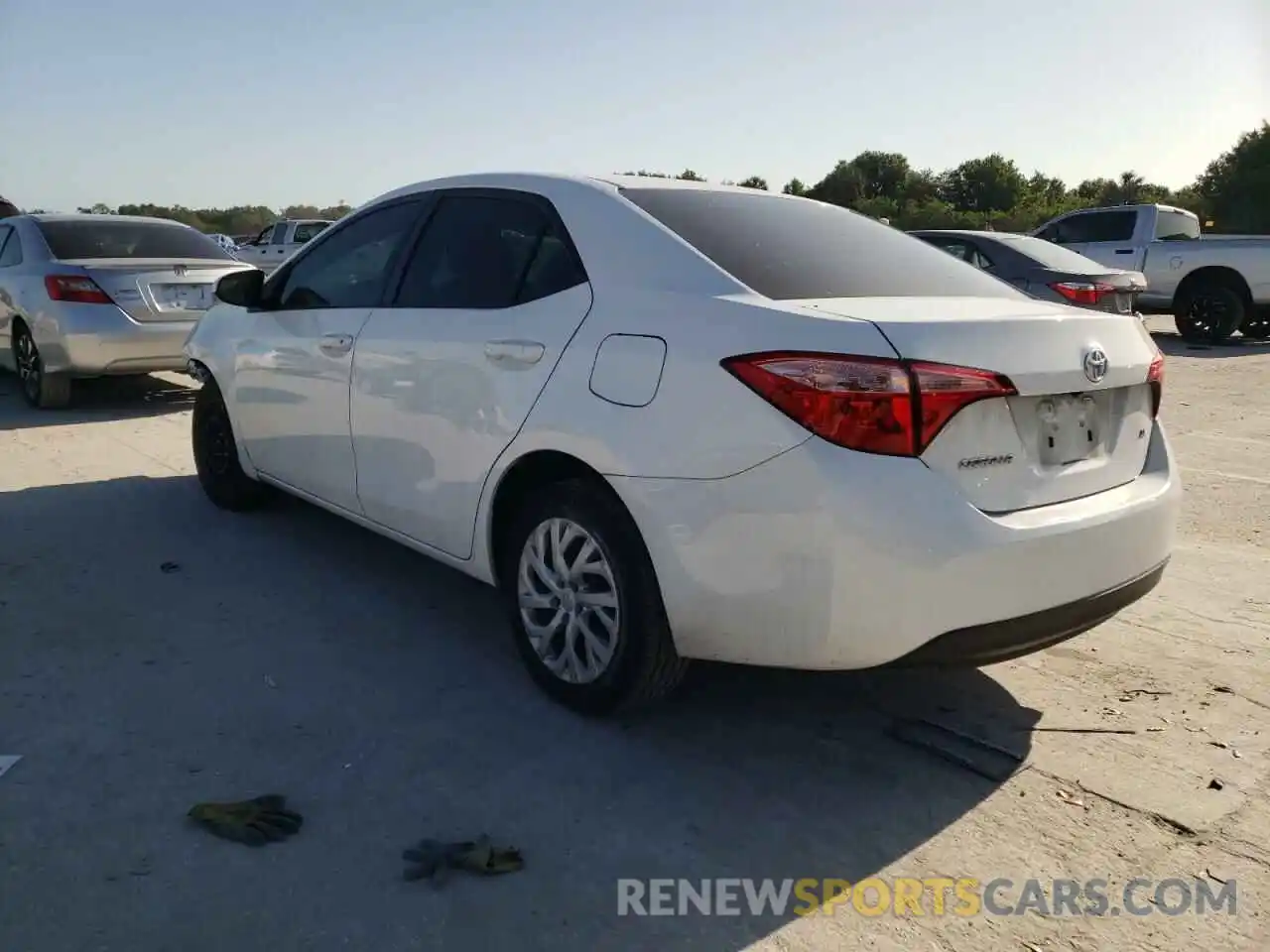 3 Photograph of a damaged car 5YFBURHE5KP893051 TOYOTA COROLLA 2019