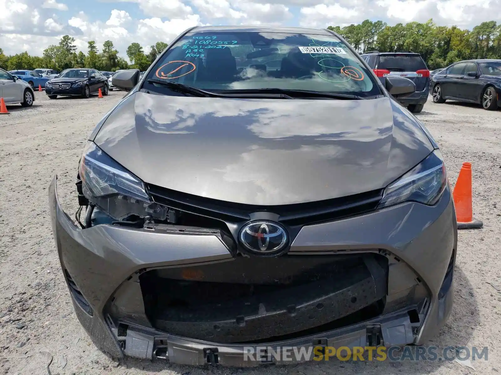 9 Photograph of a damaged car 5YFBURHE5KP895544 TOYOTA COROLLA 2019