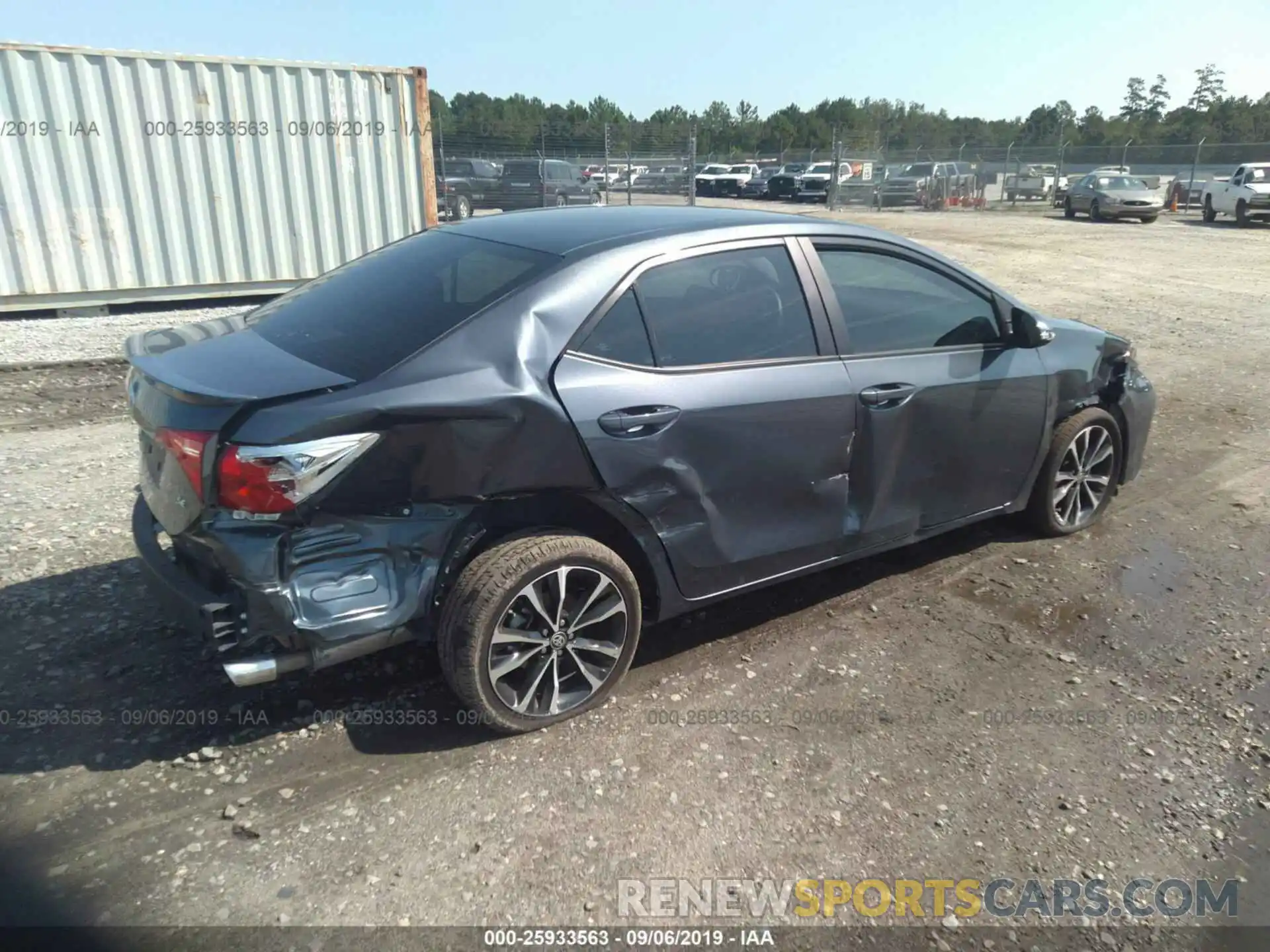 4 Photograph of a damaged car 5YFBURHE5KP896046 TOYOTA COROLLA 2019